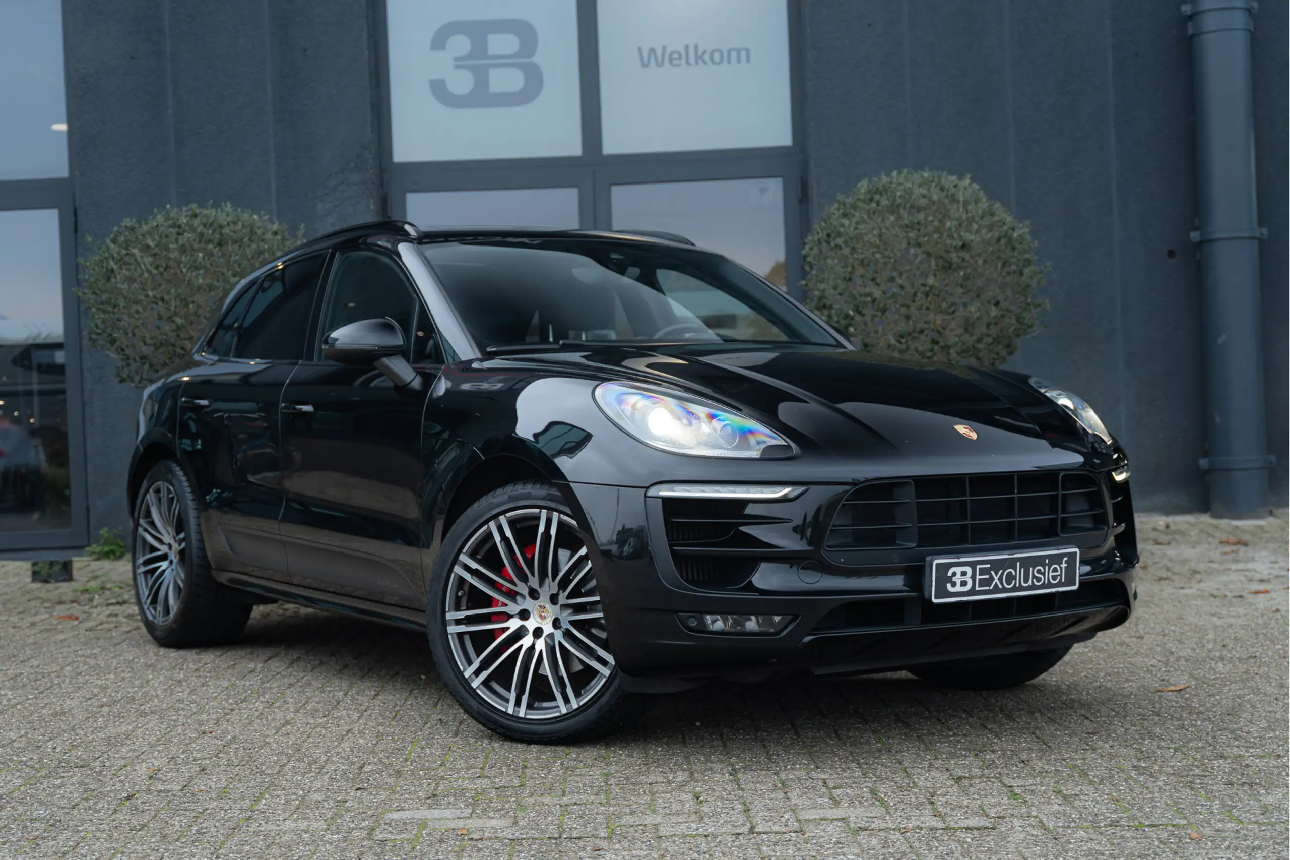 Porsche - Macan