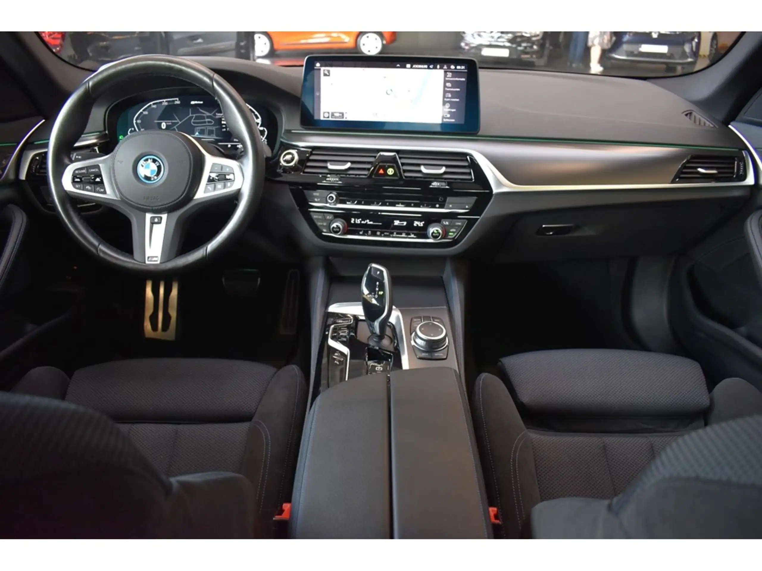 BMW - 545