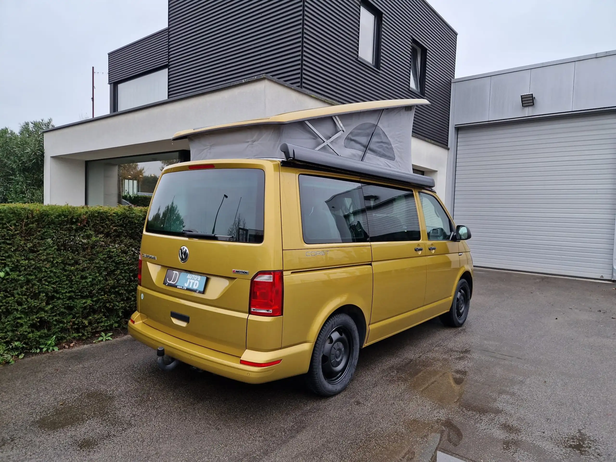 Volkswagen - T6 California