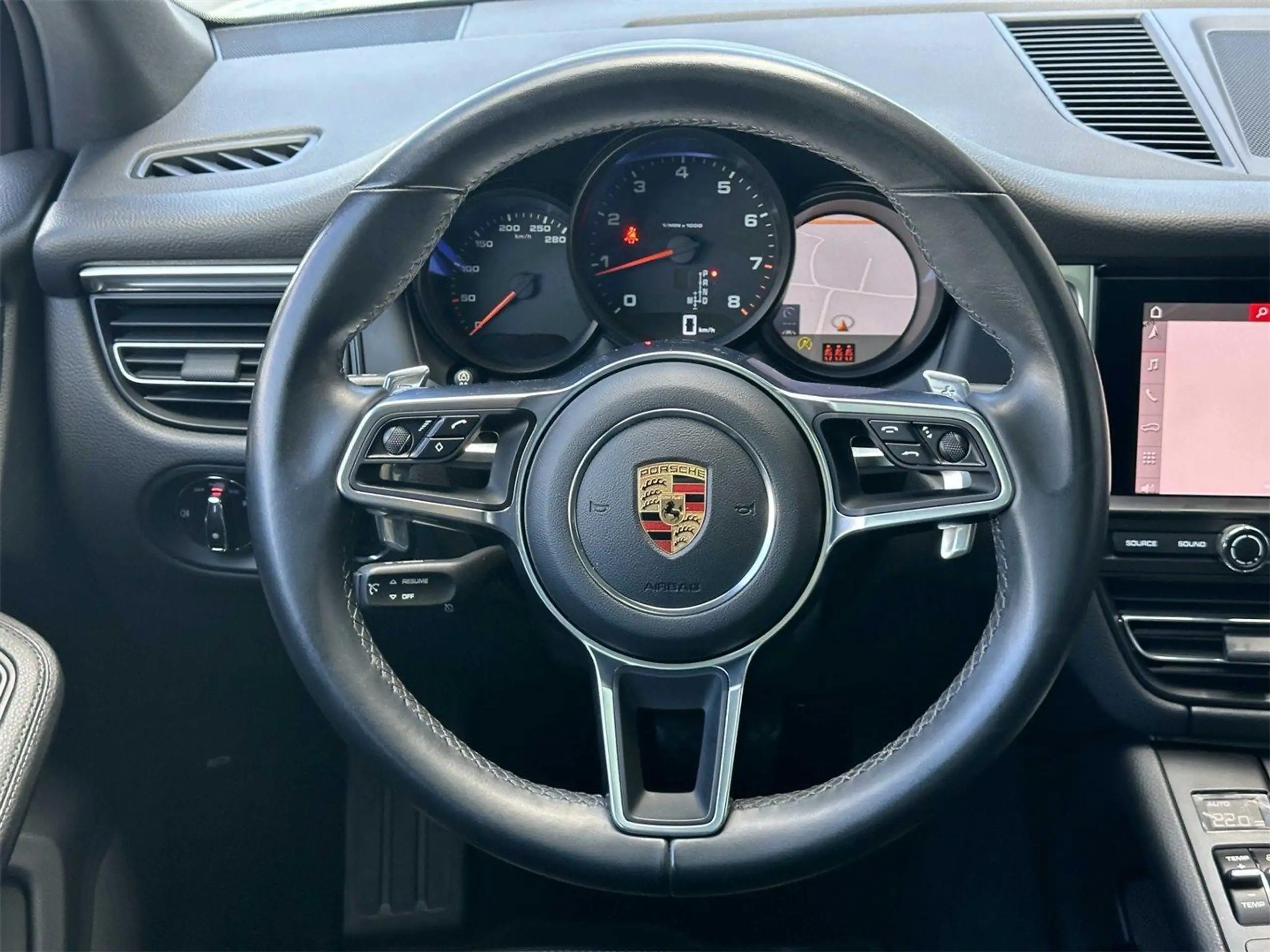 Porsche - Macan