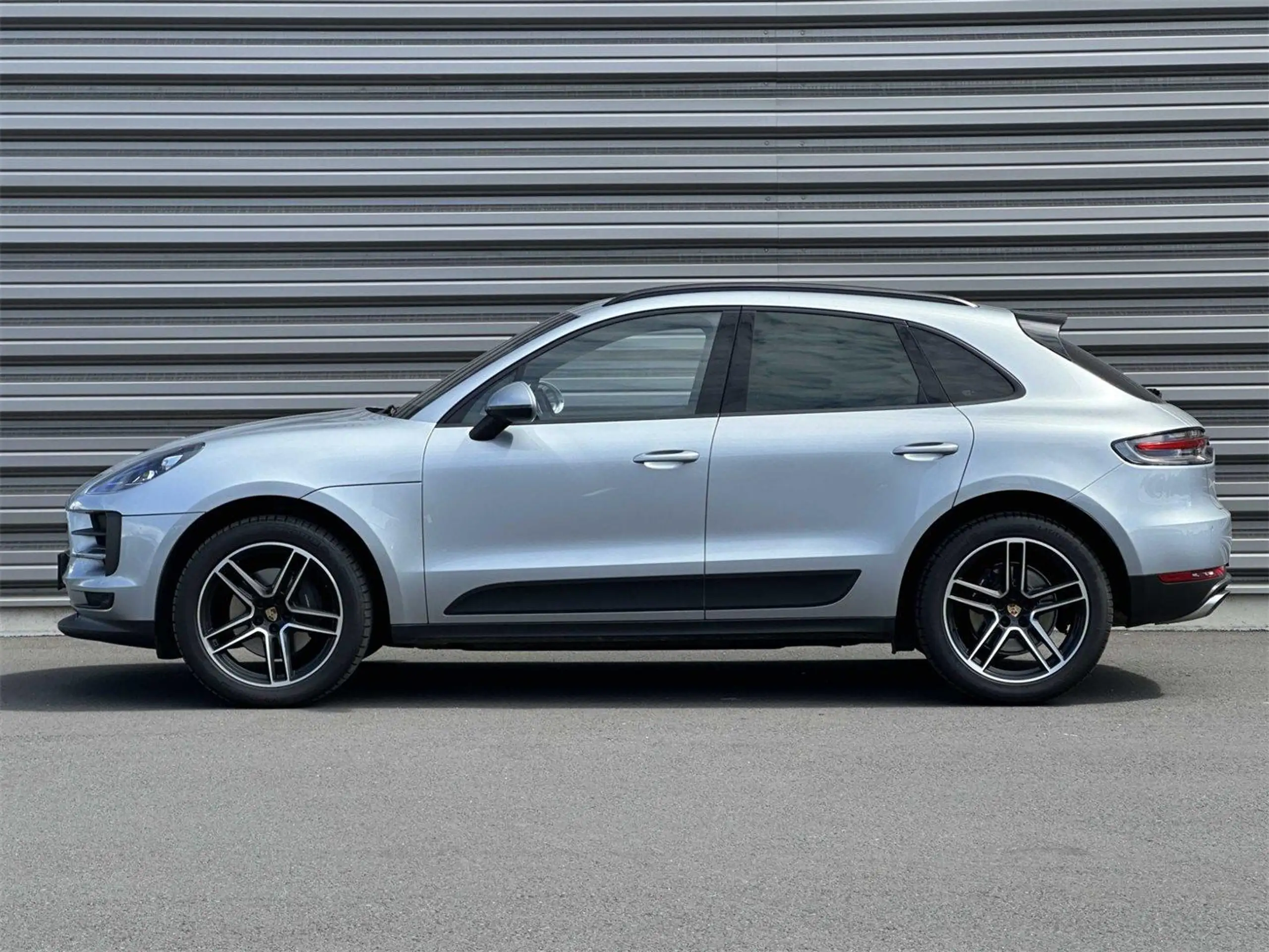 Porsche - Macan