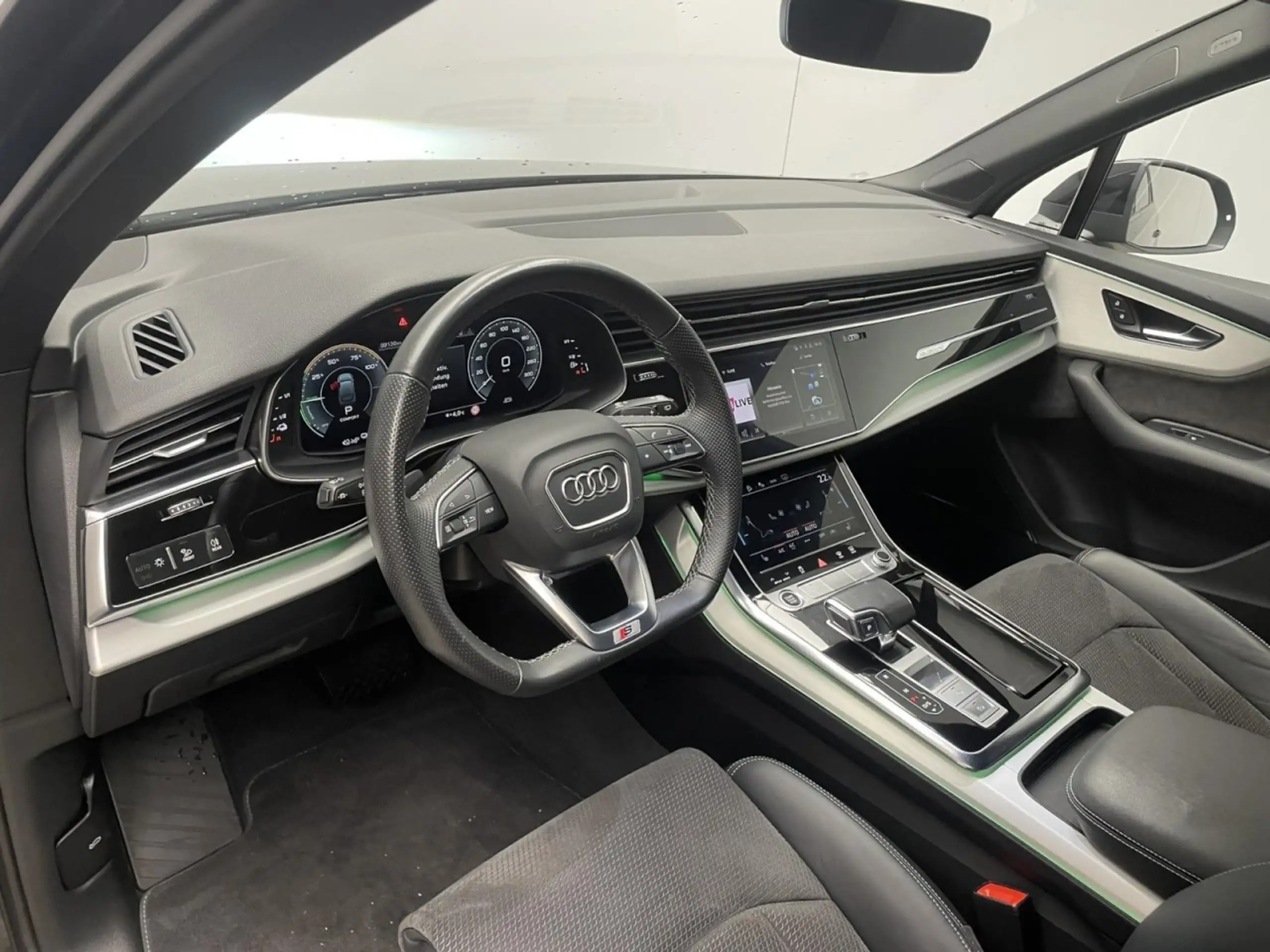 Audi - Q7