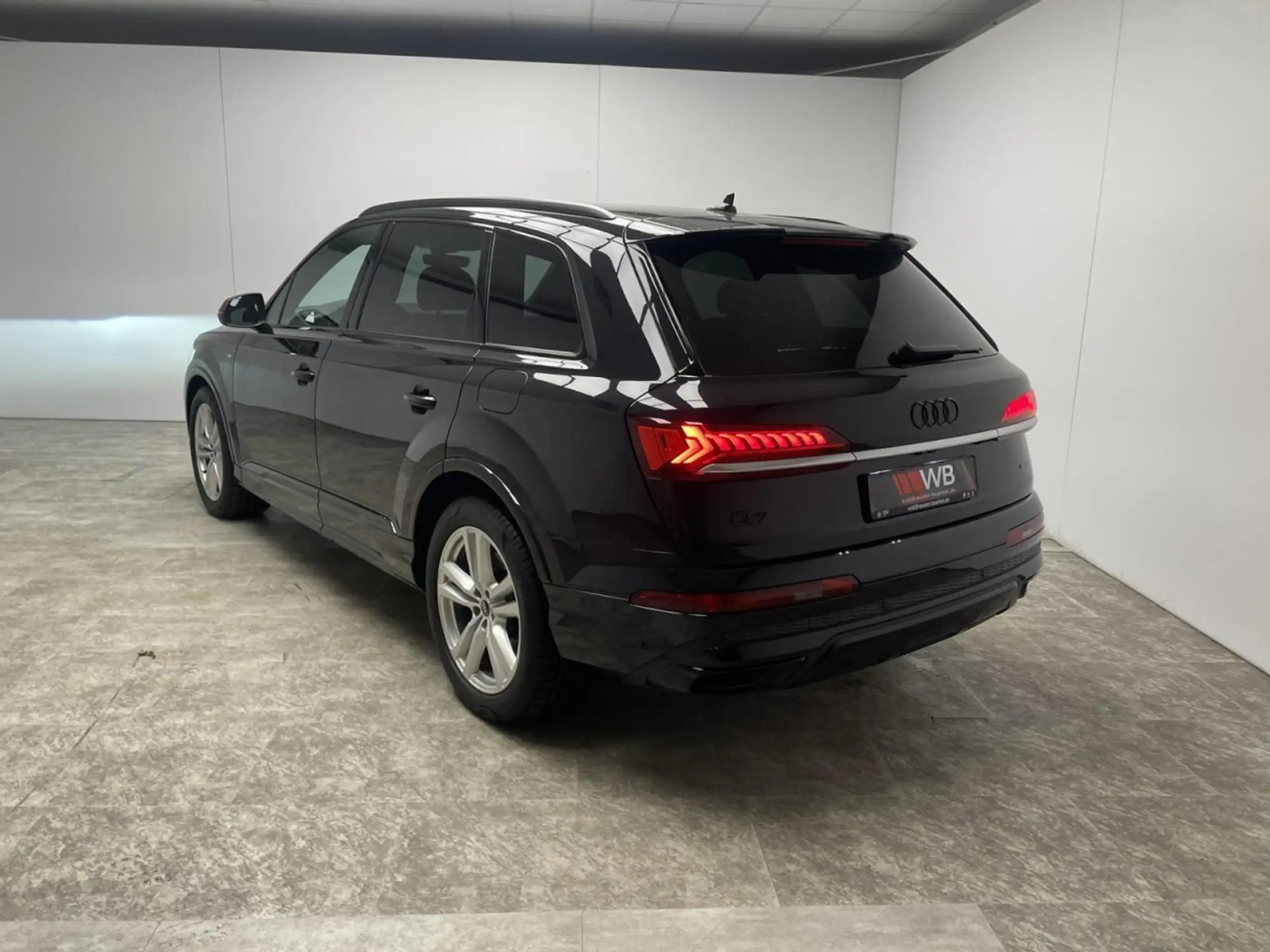 Audi - Q7