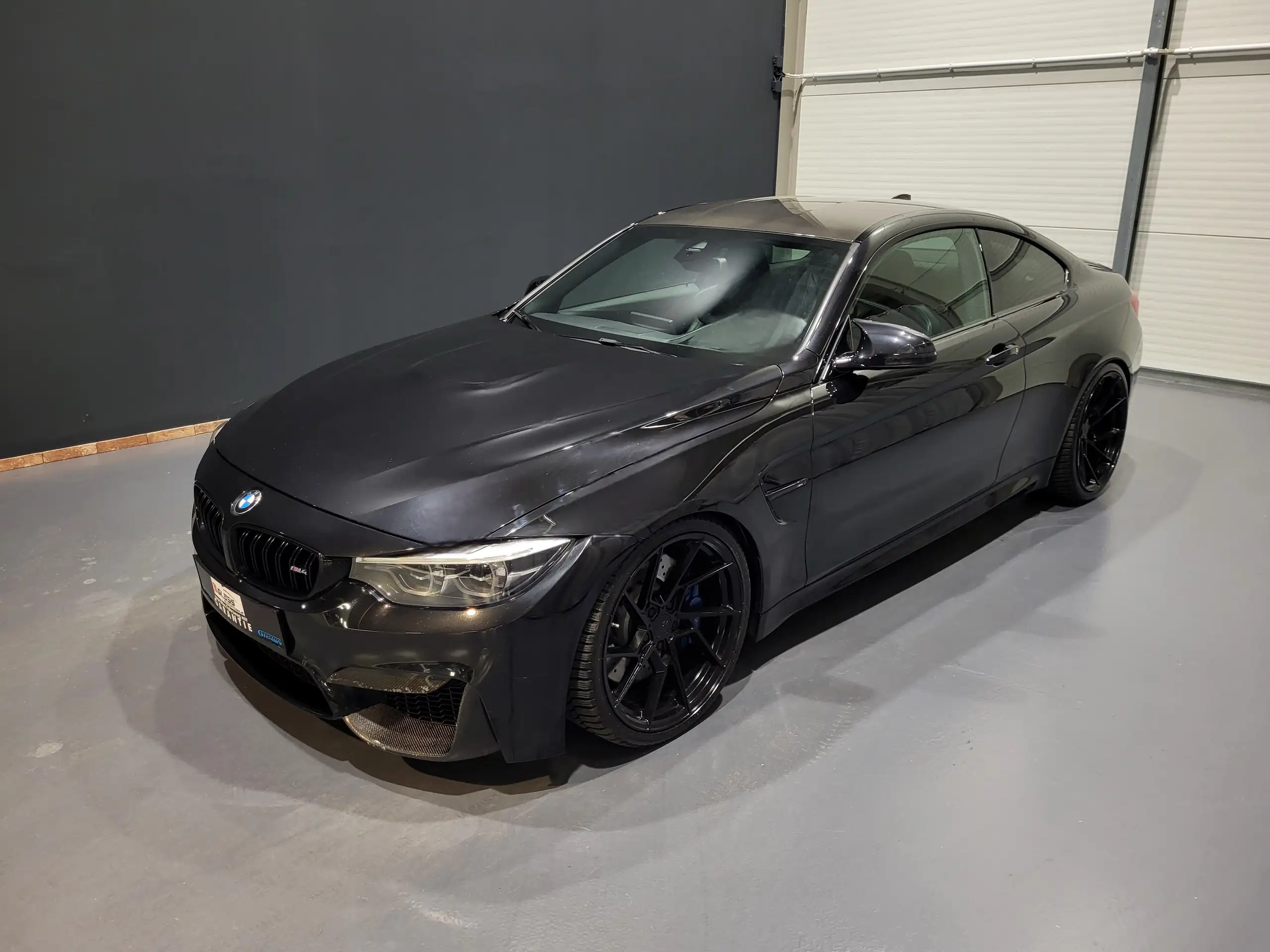 BMW - M4