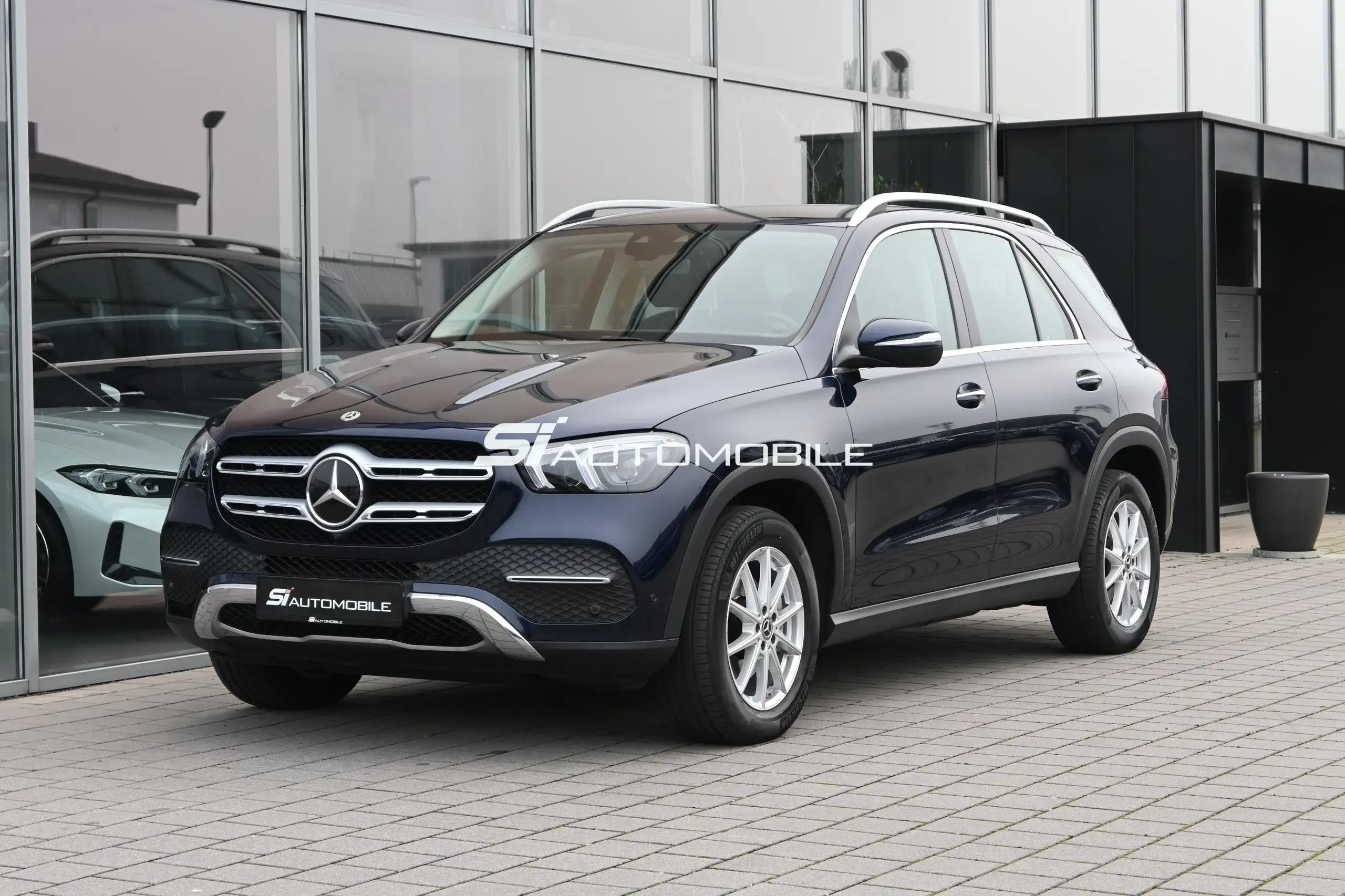 Mercedes-Benz - GLE 300