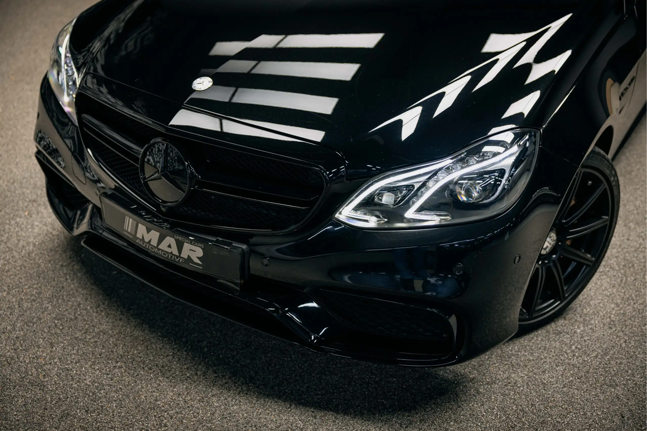 Mercedes-Benz - E 63 AMG