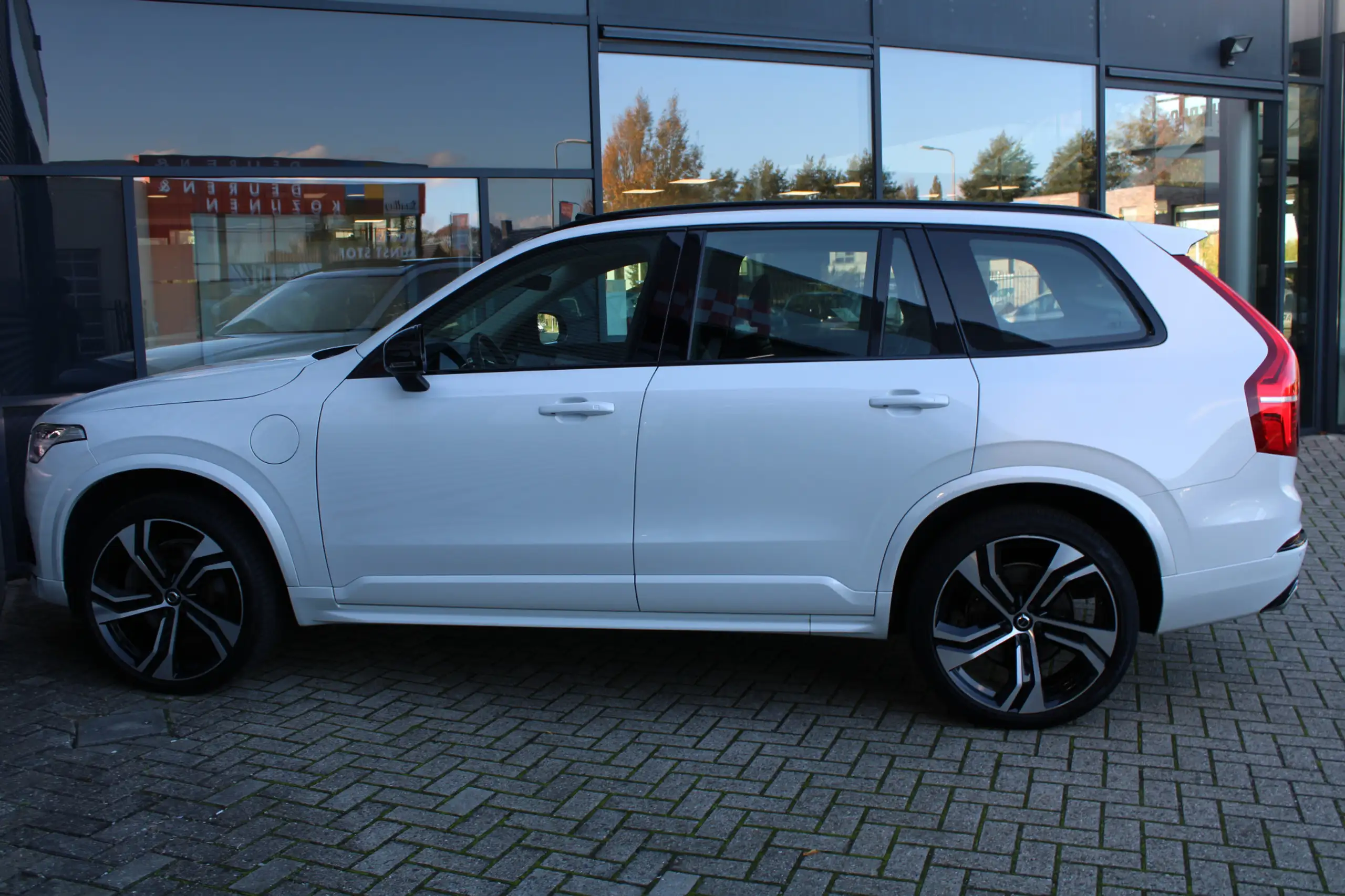 Volvo - XC90