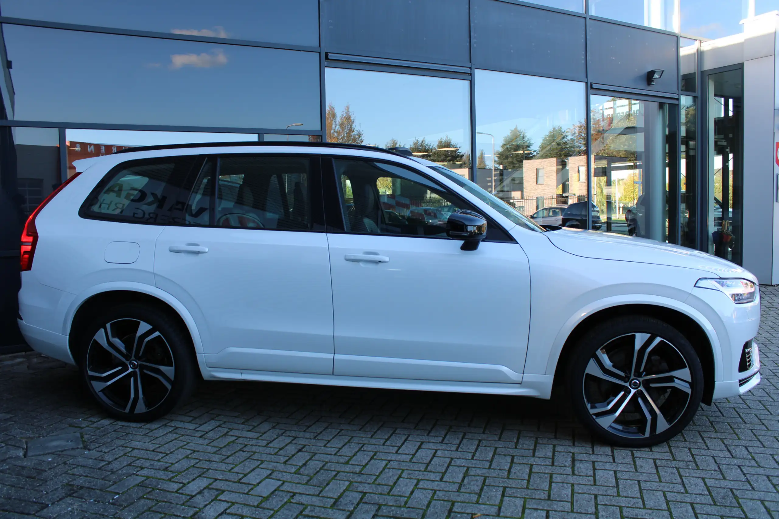 Volvo - XC90