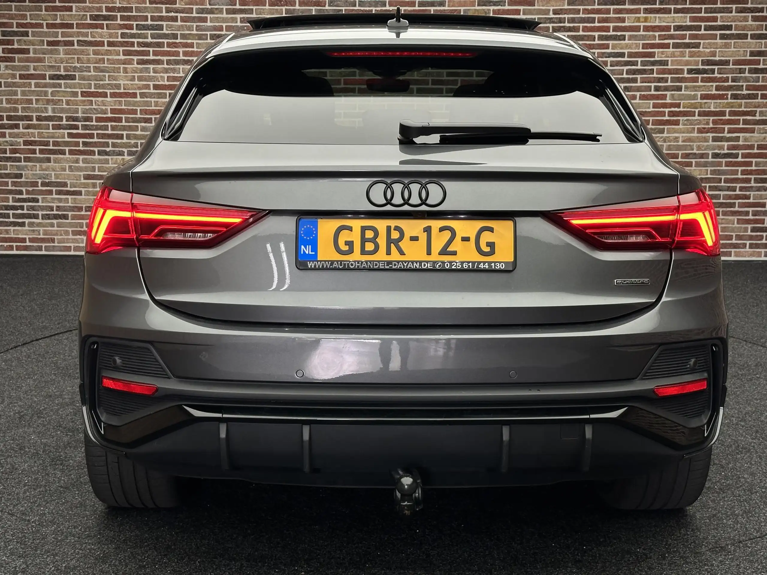 Audi - Q3