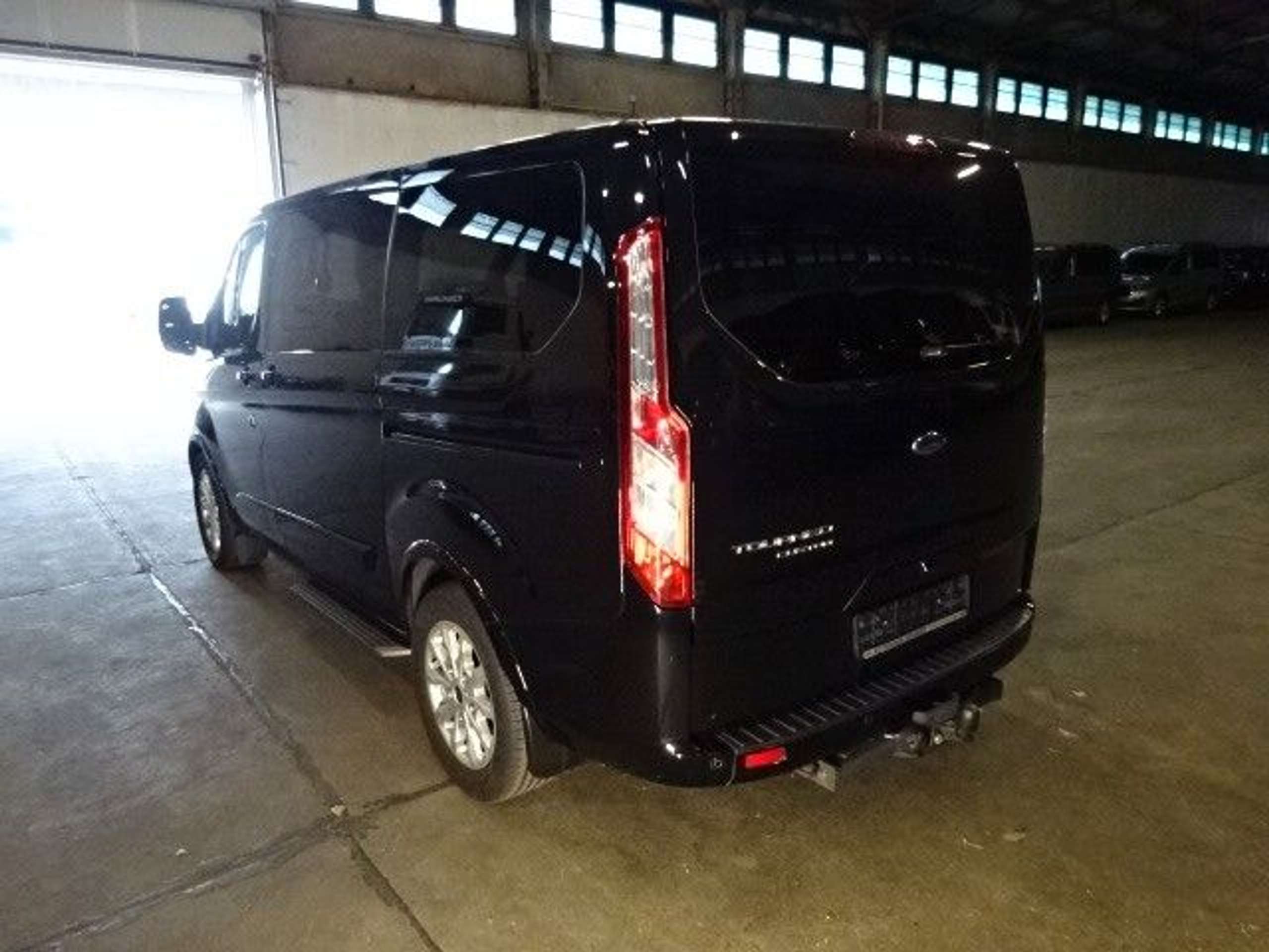 Ford - Tourneo Custom