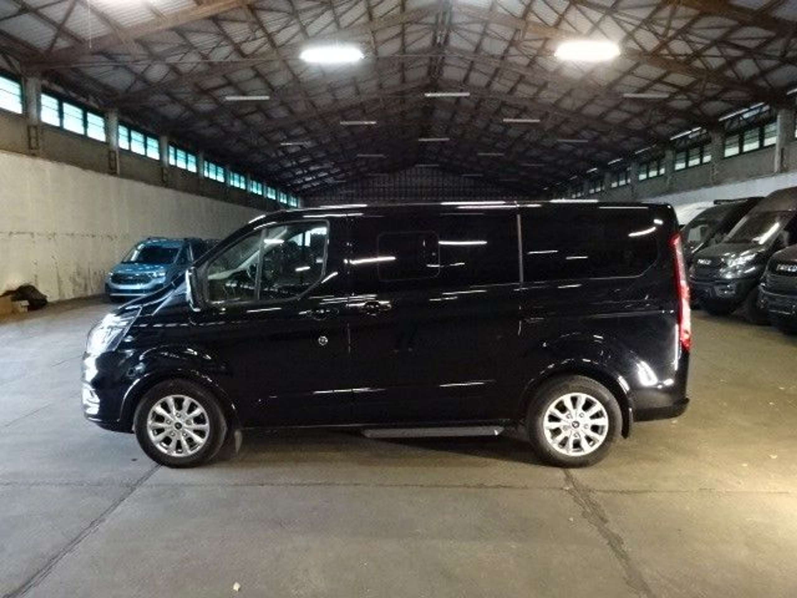 Ford - Tourneo Custom