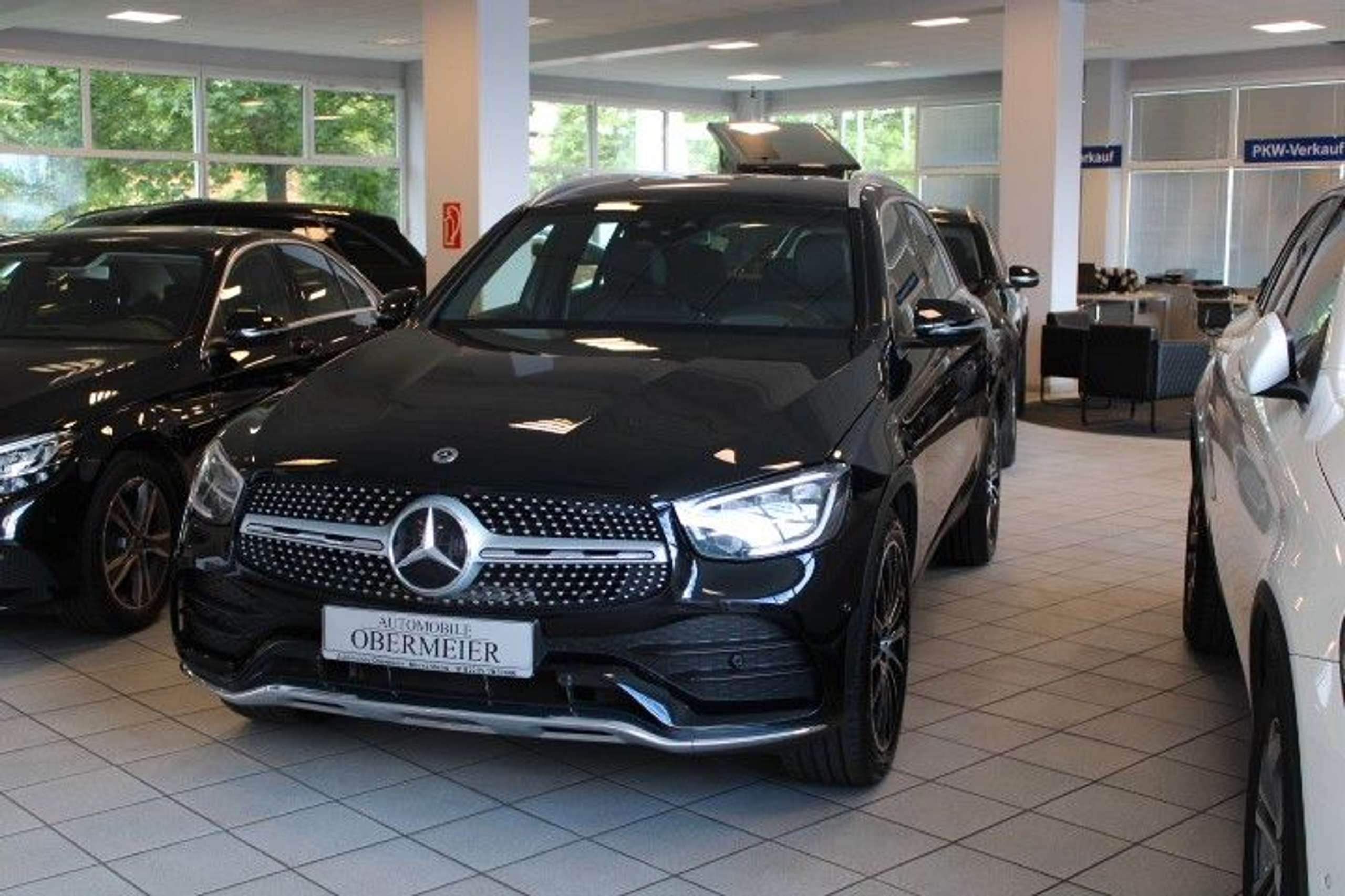 Mercedes-Benz - GLC 220