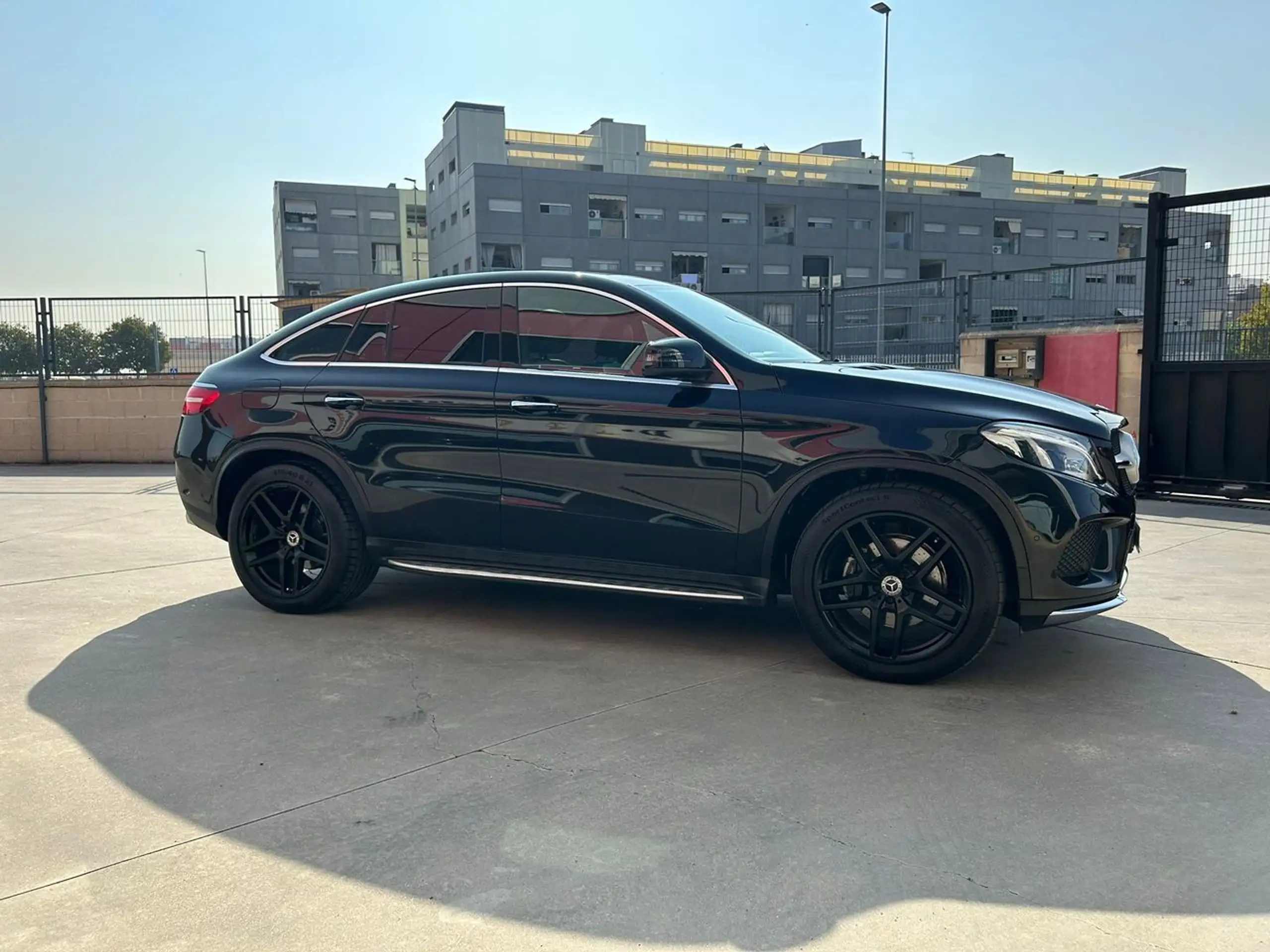 Mercedes-Benz - GLE 350