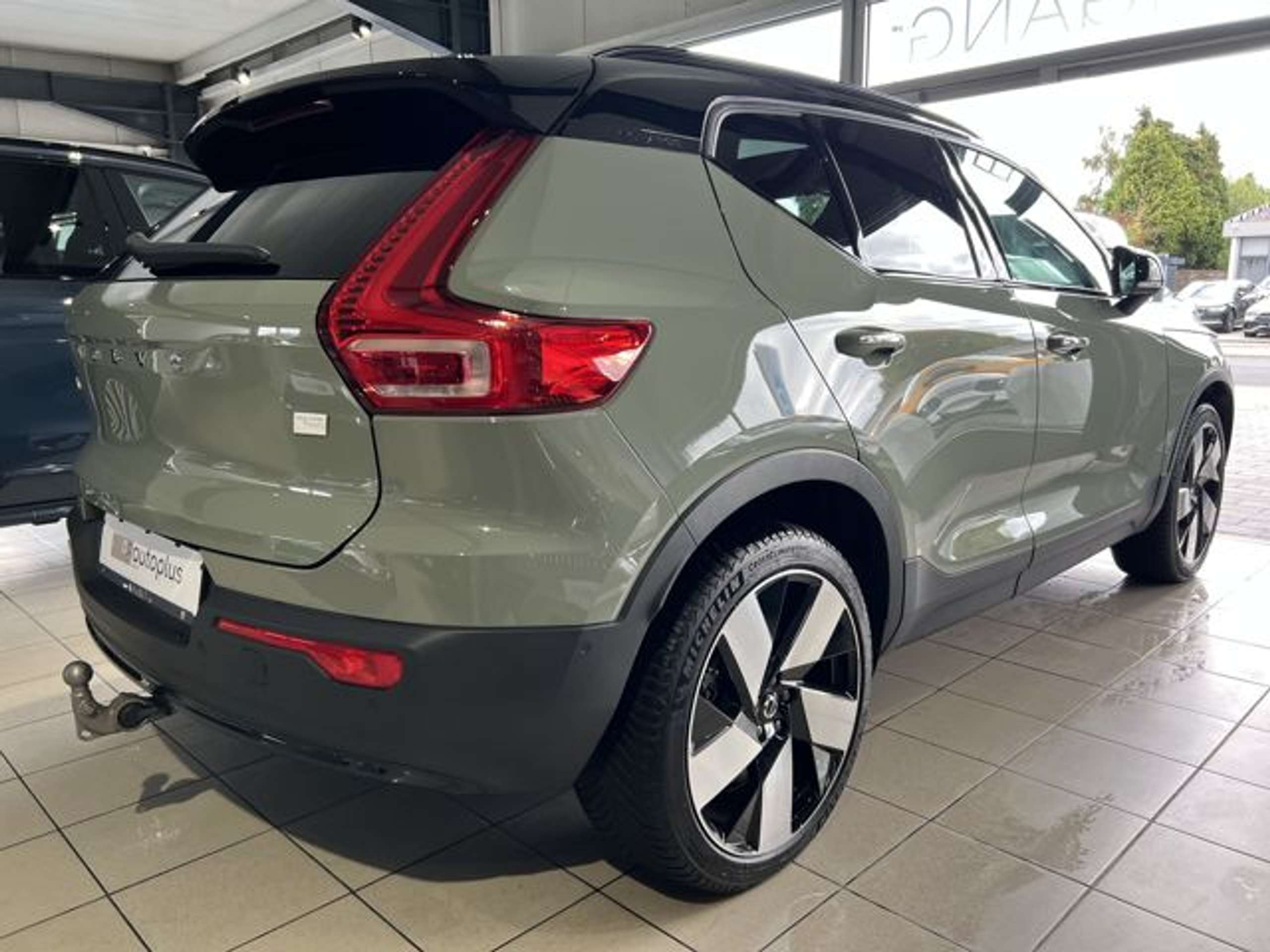 Volvo - XC40