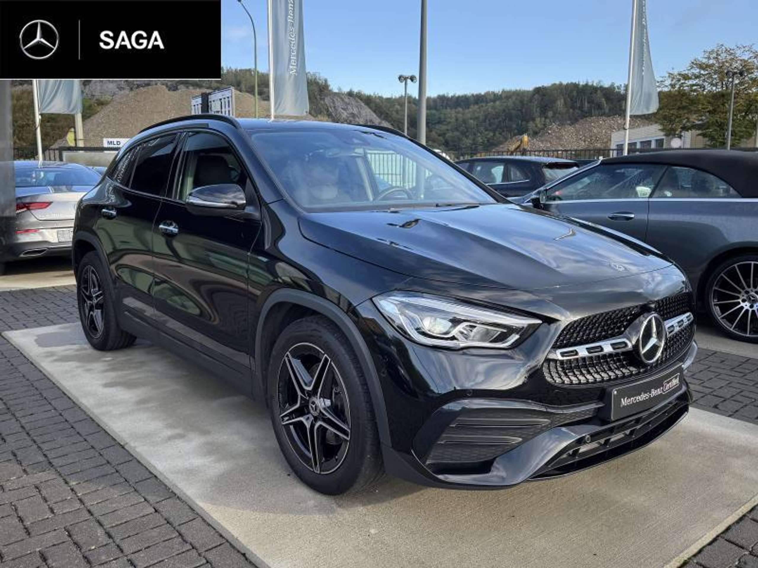 Mercedes-Benz - GLA 180