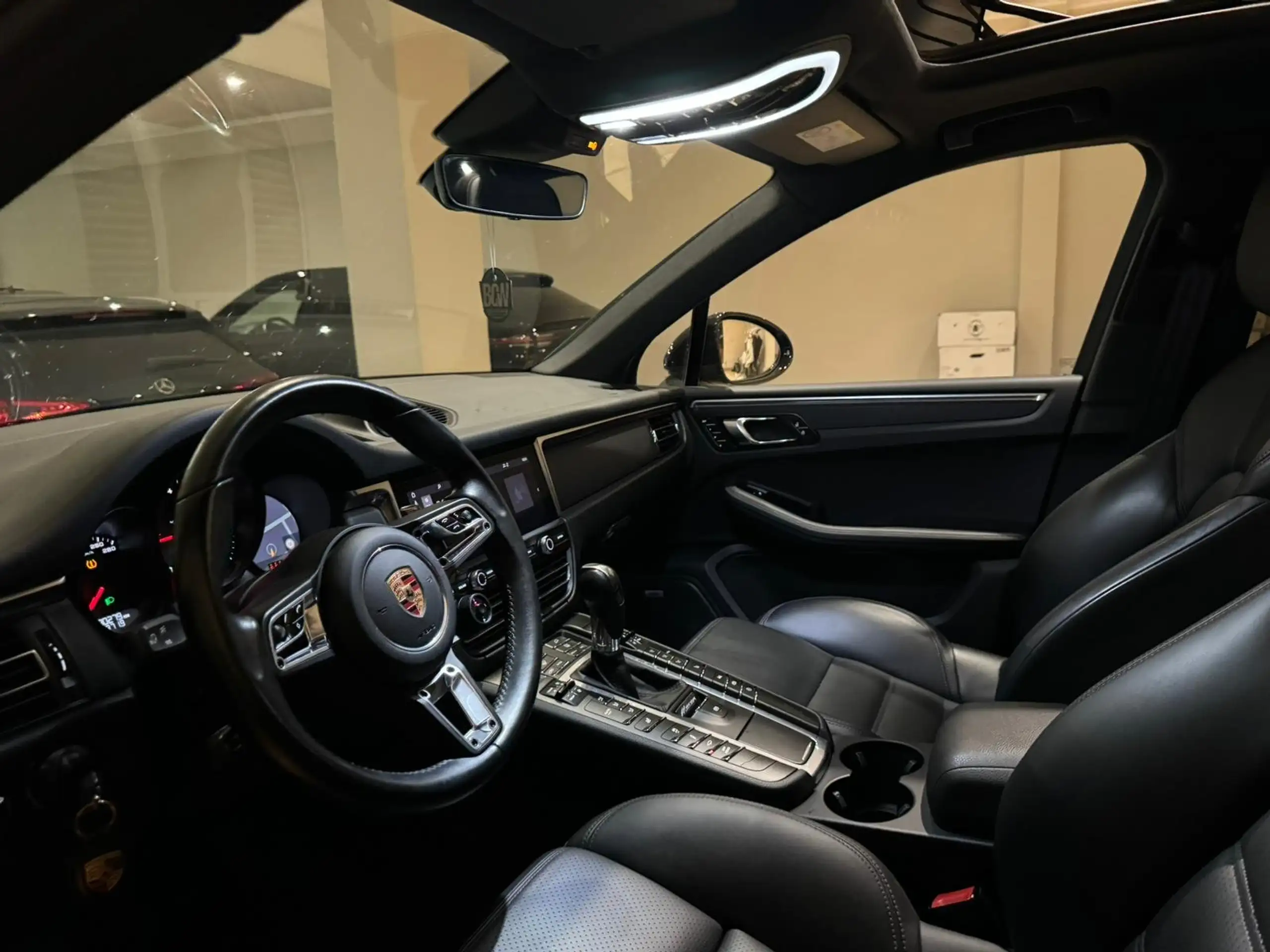 Porsche - Macan