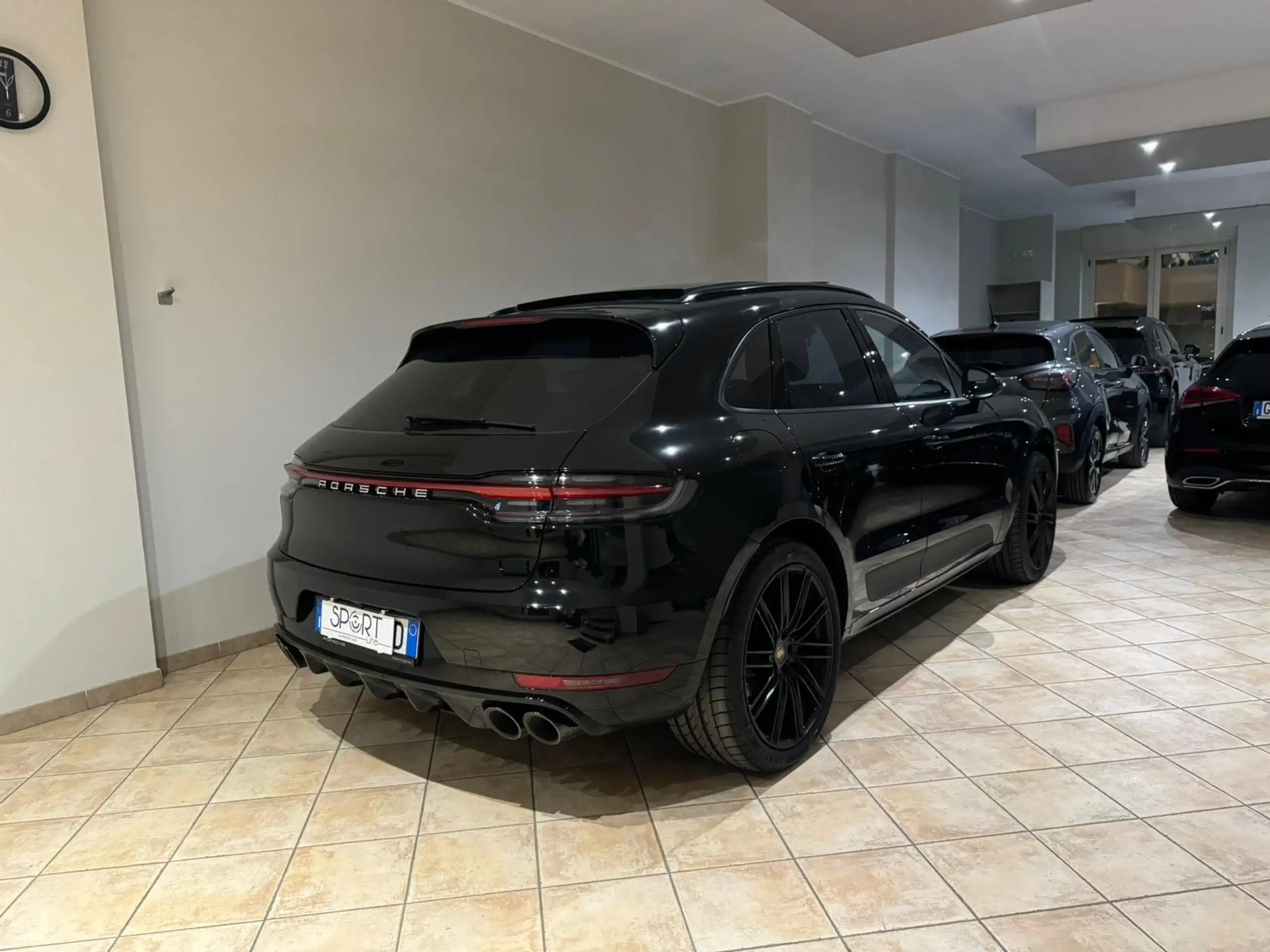 Porsche - Macan