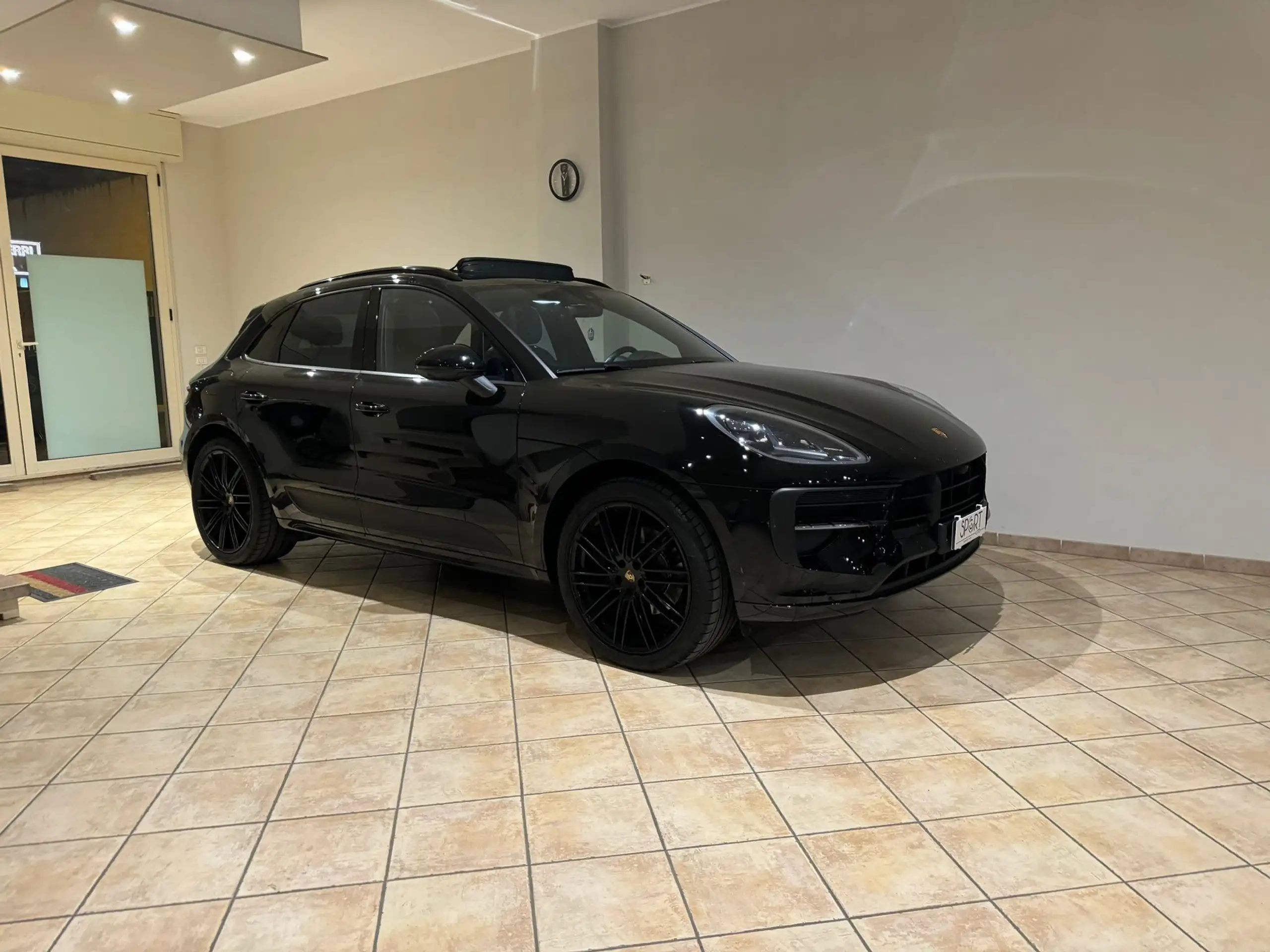 Porsche - Macan