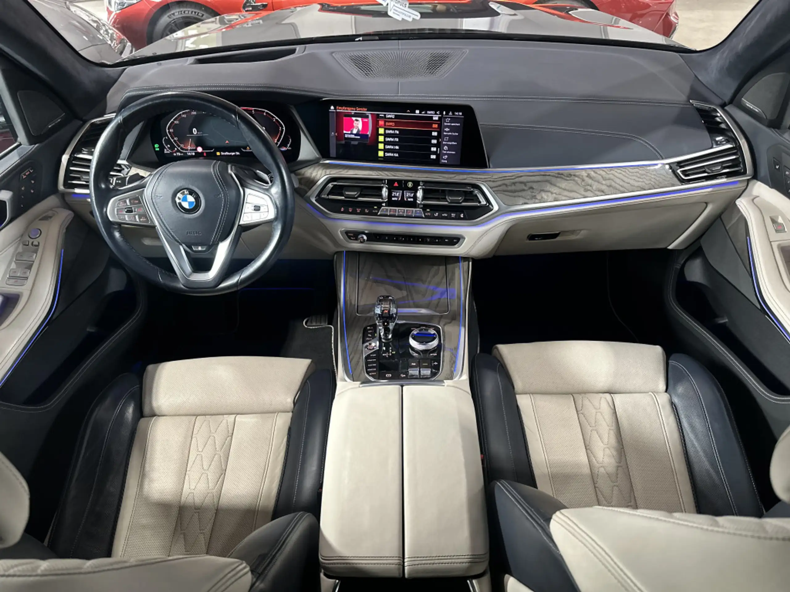 BMW - X7