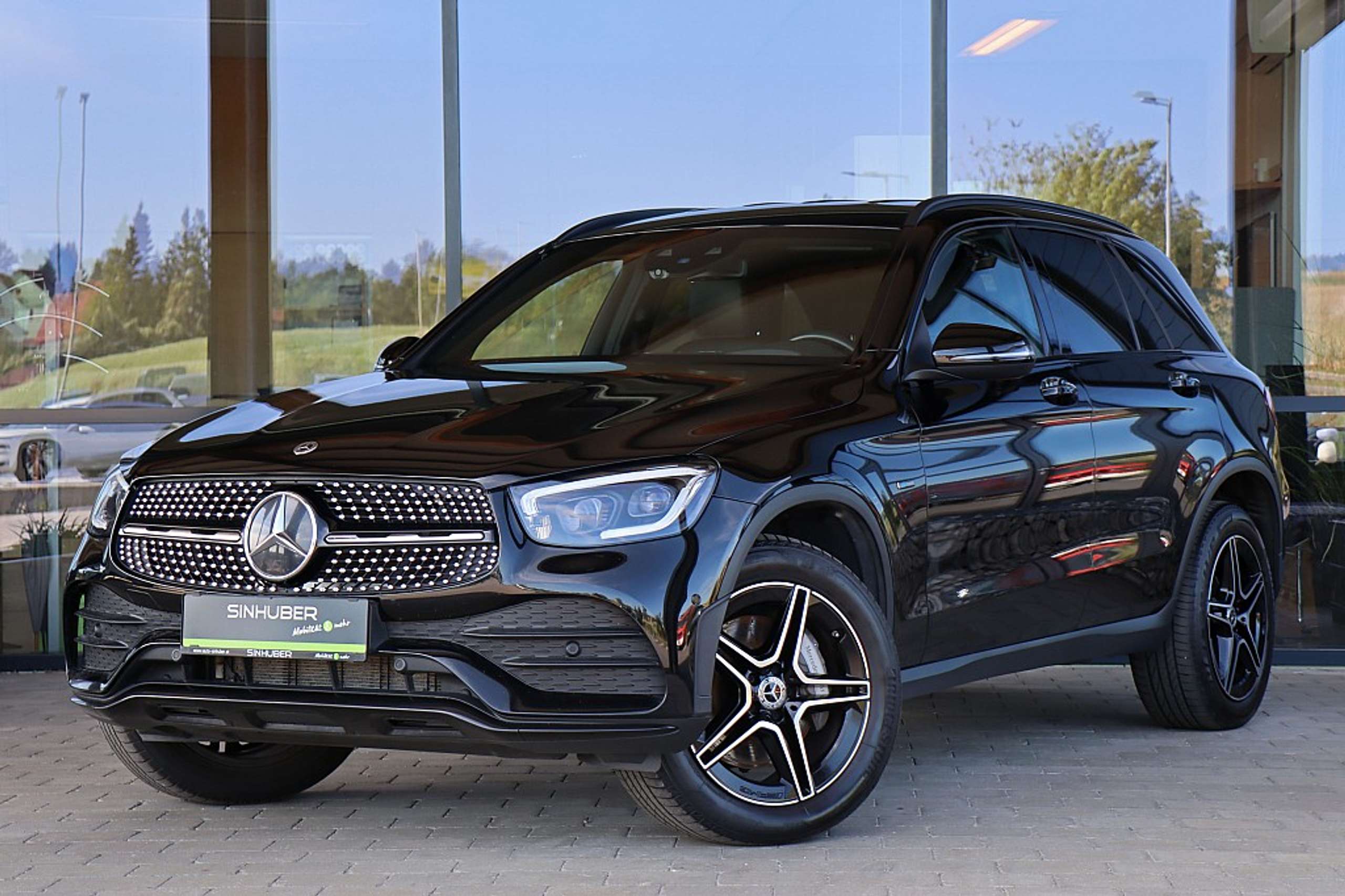 Mercedes-Benz - GLC 300