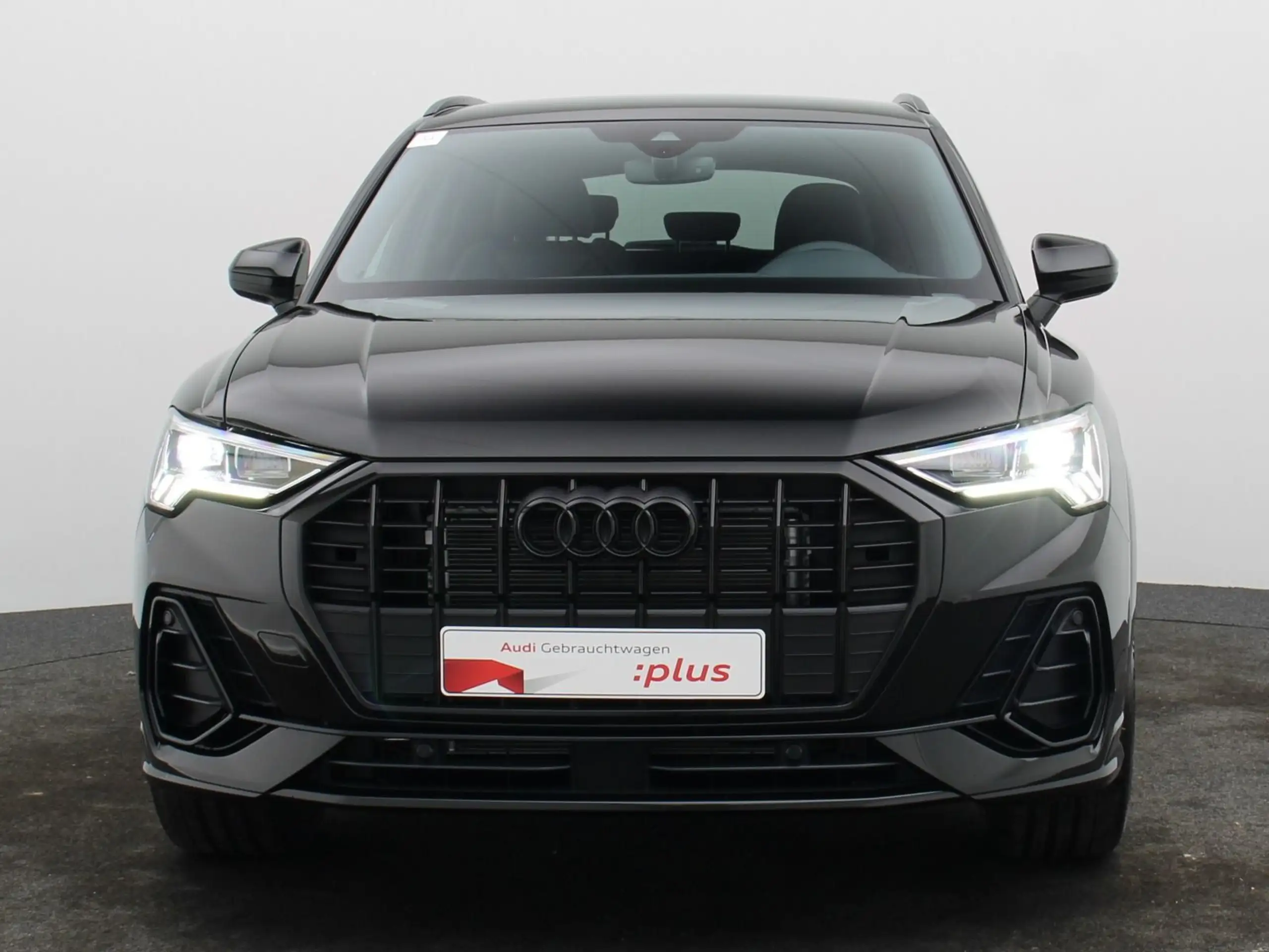 Audi - Q3