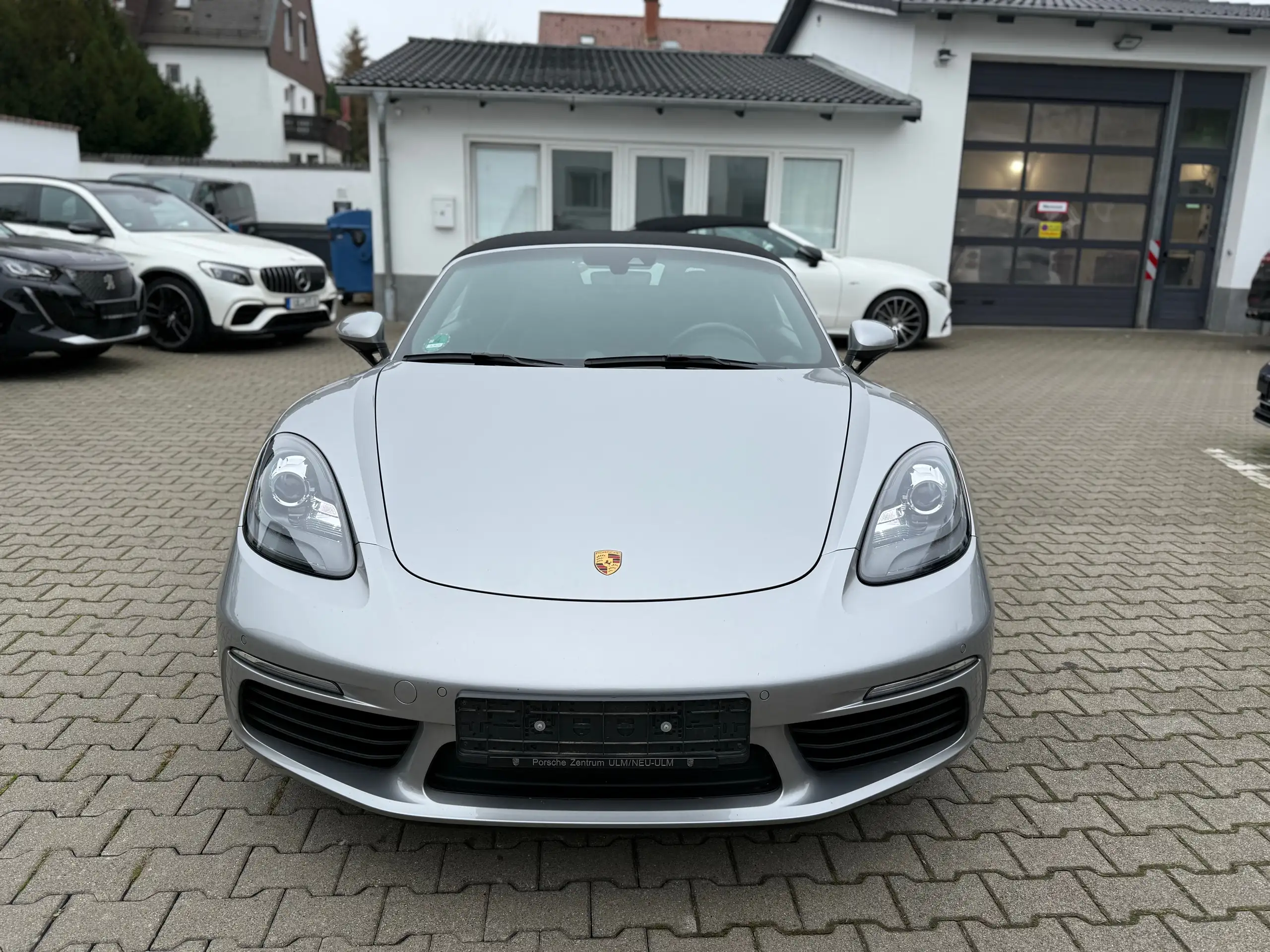 Porsche - Boxster