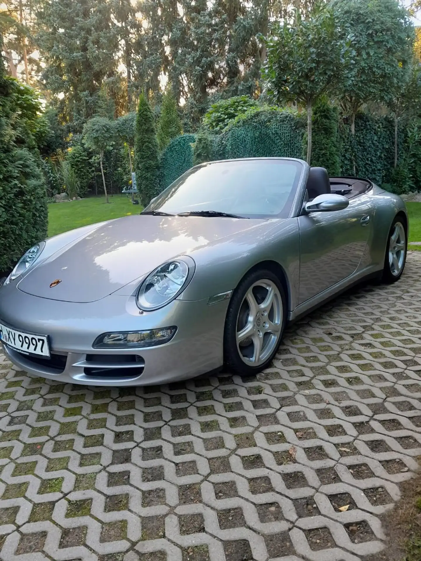 Porsche - 911