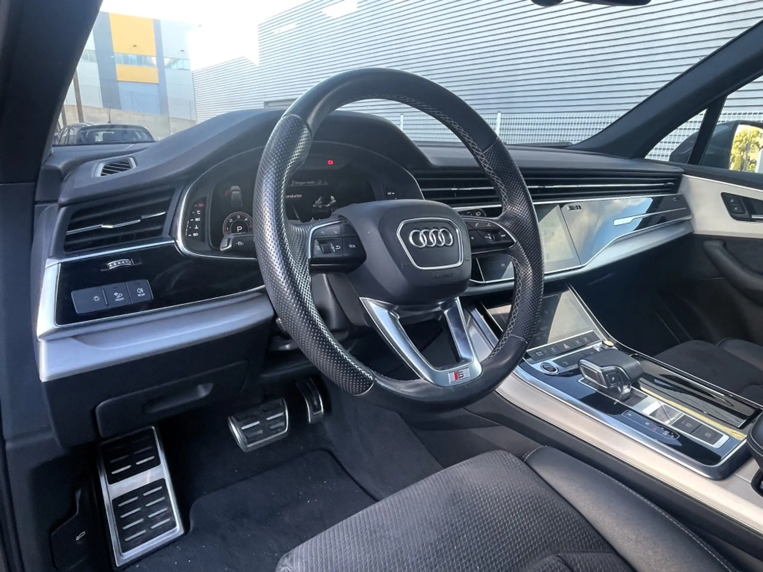 Audi - Q7