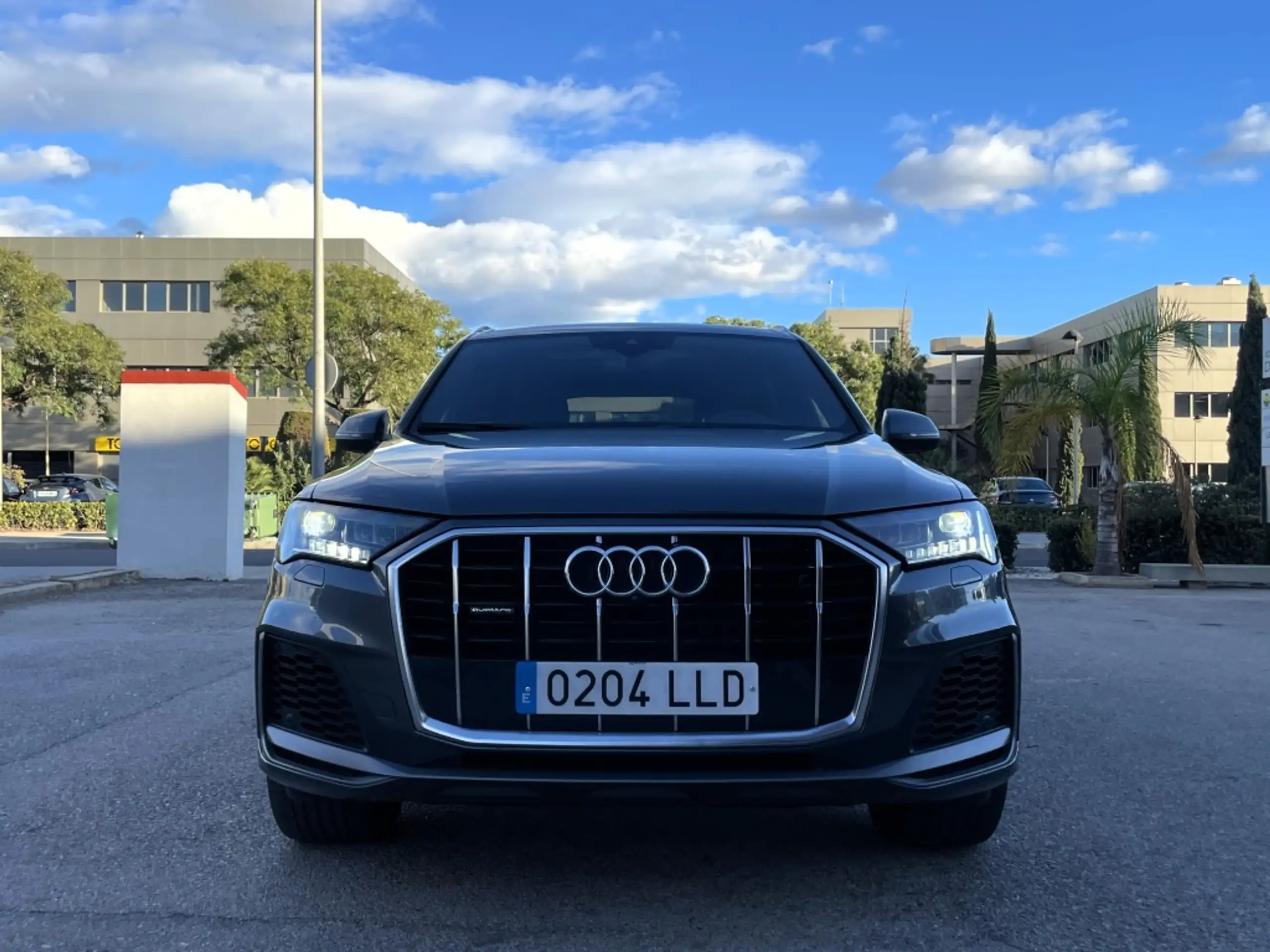 Audi - Q7