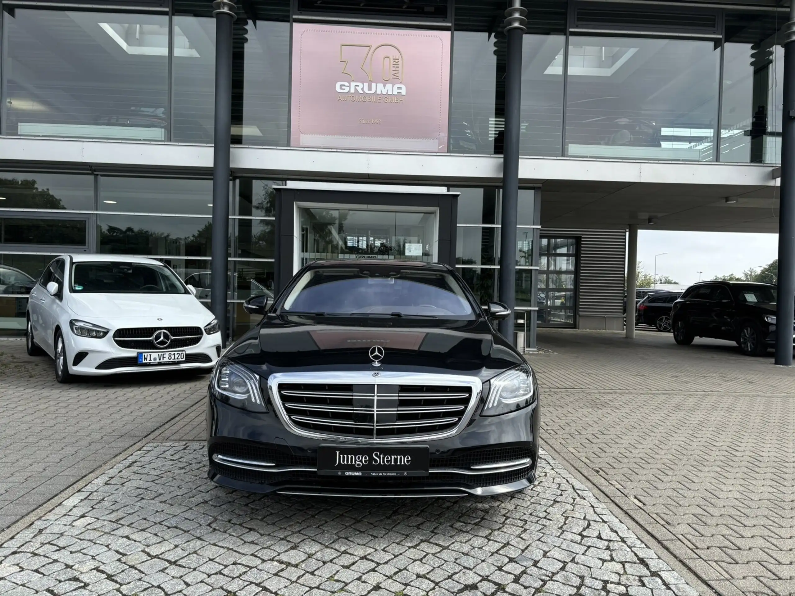 Mercedes-Benz - S 400