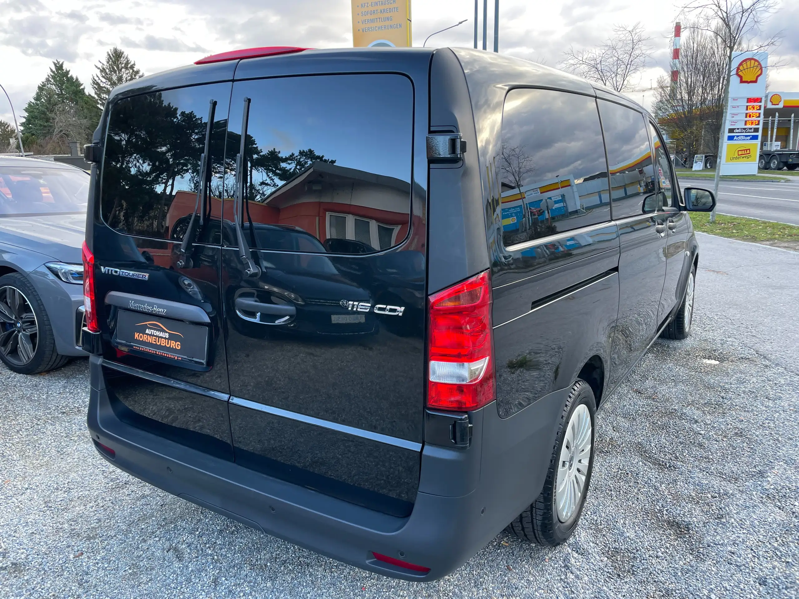 Mercedes-Benz - Vito