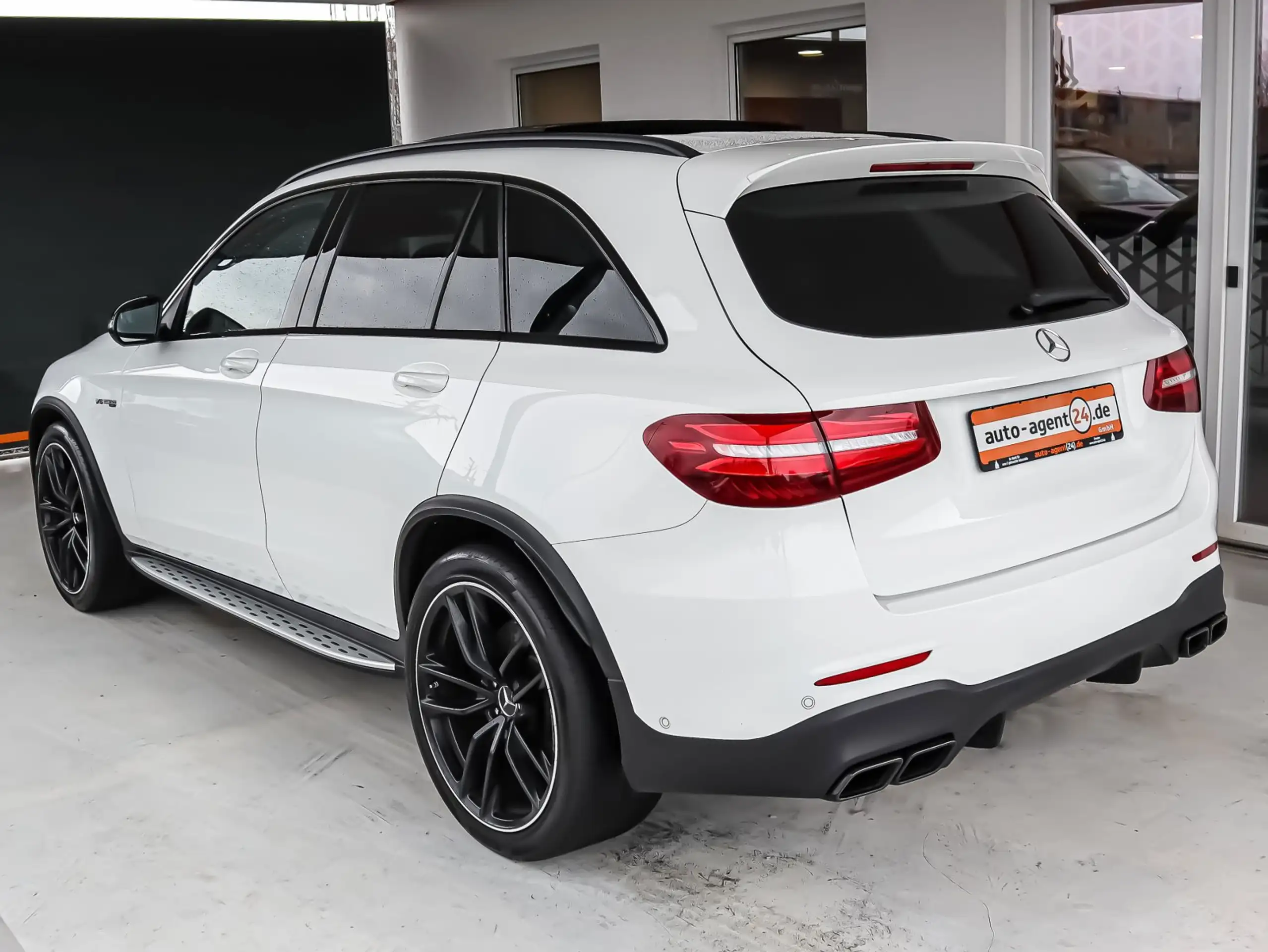 Mercedes-Benz - GLC 63 AMG