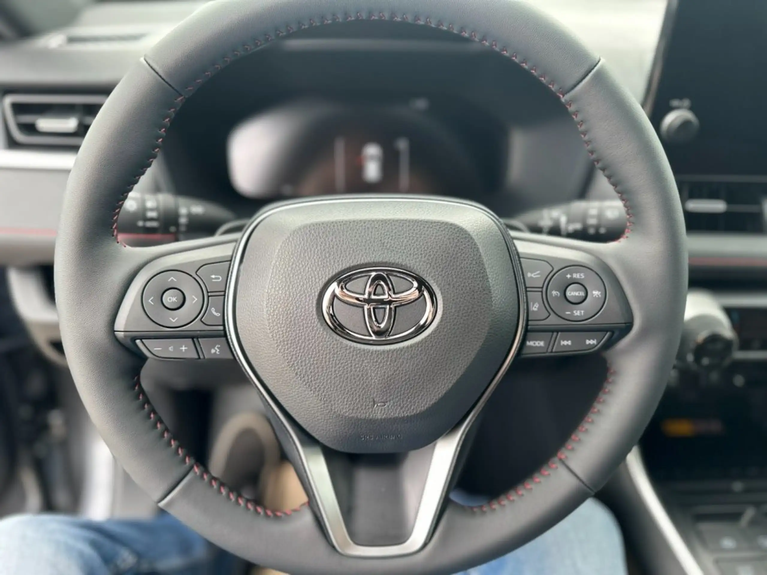 Toyota - RAV 4