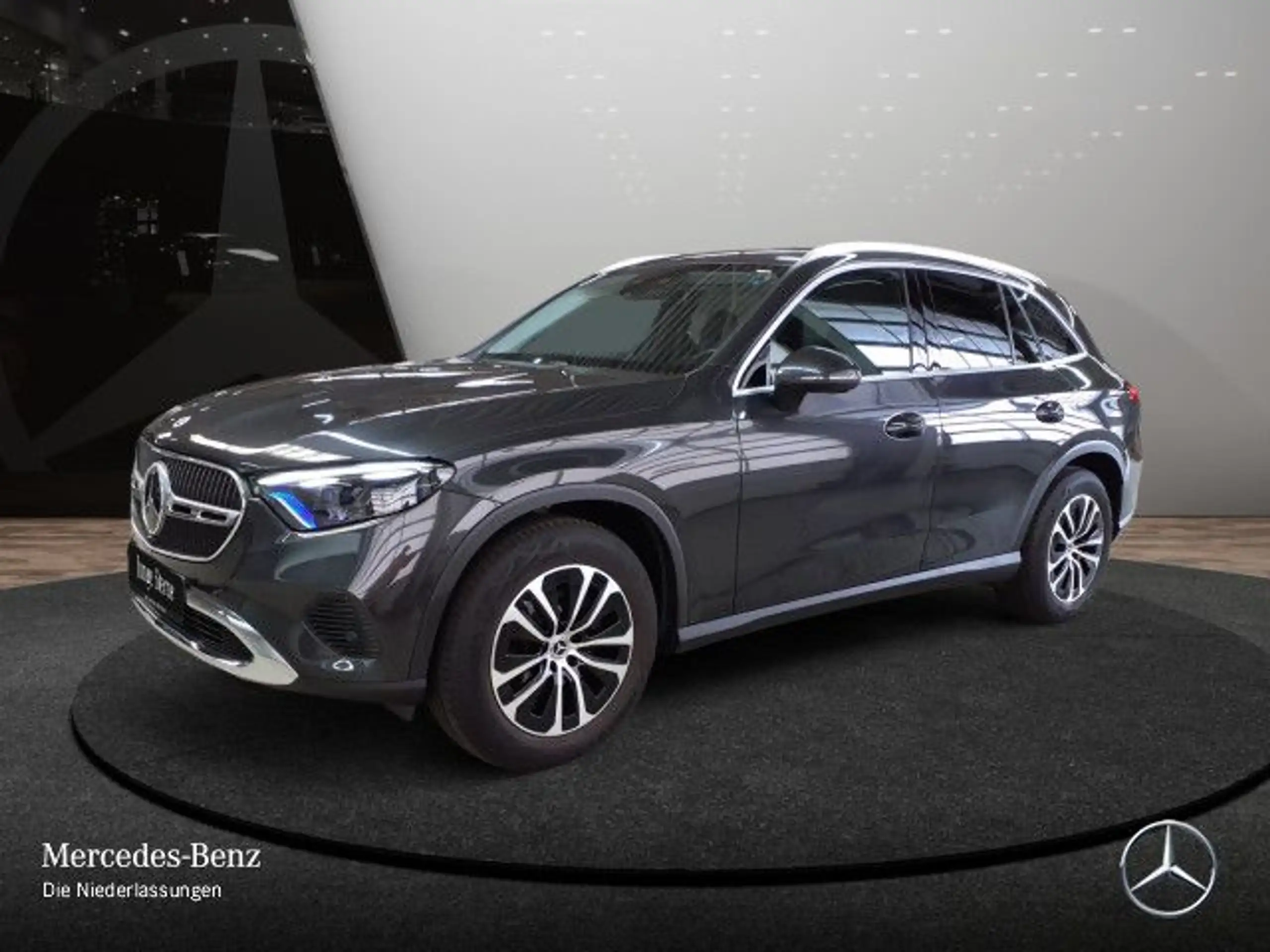 Mercedes-Benz - GLC 200