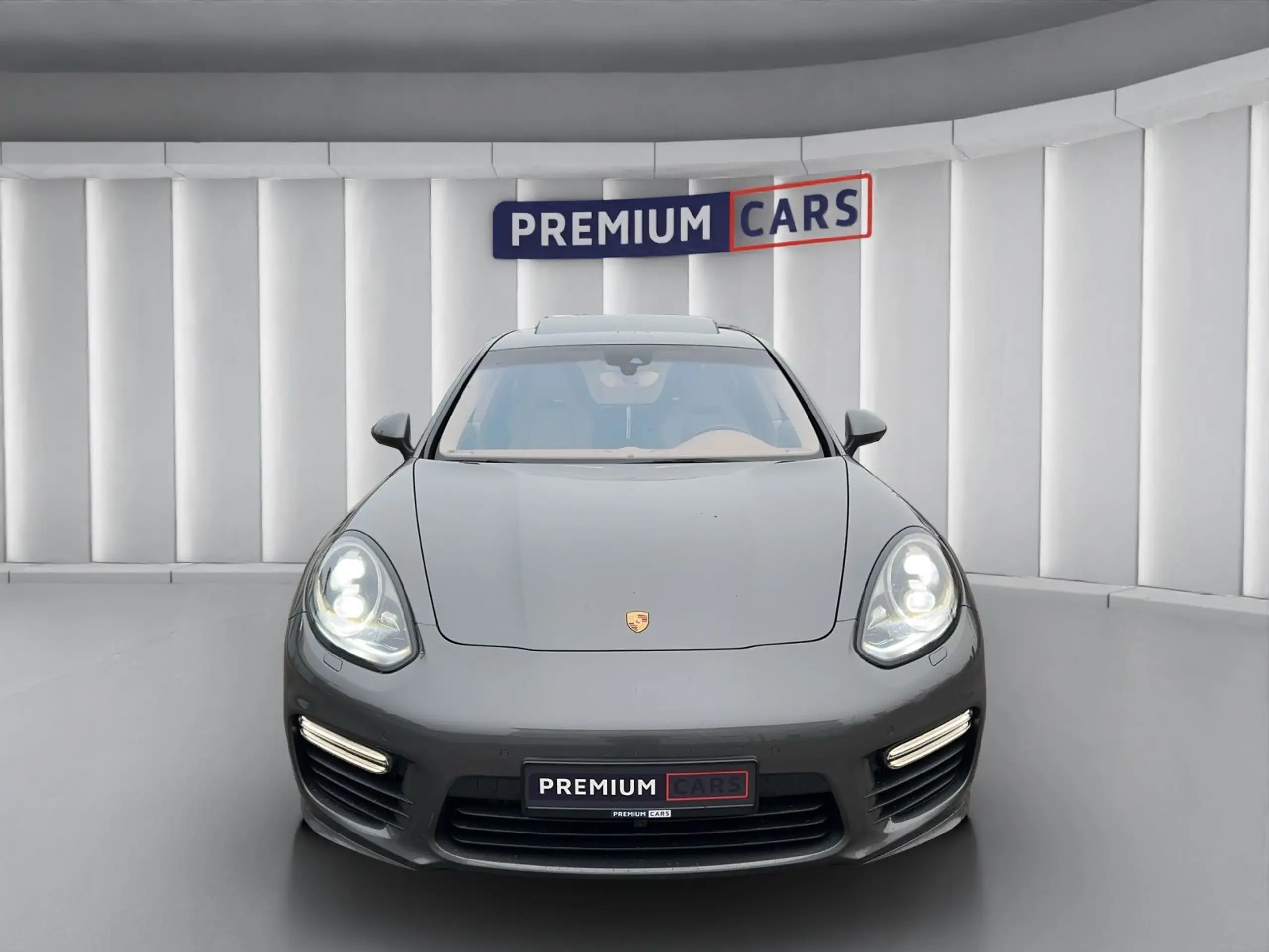 Porsche - Panamera