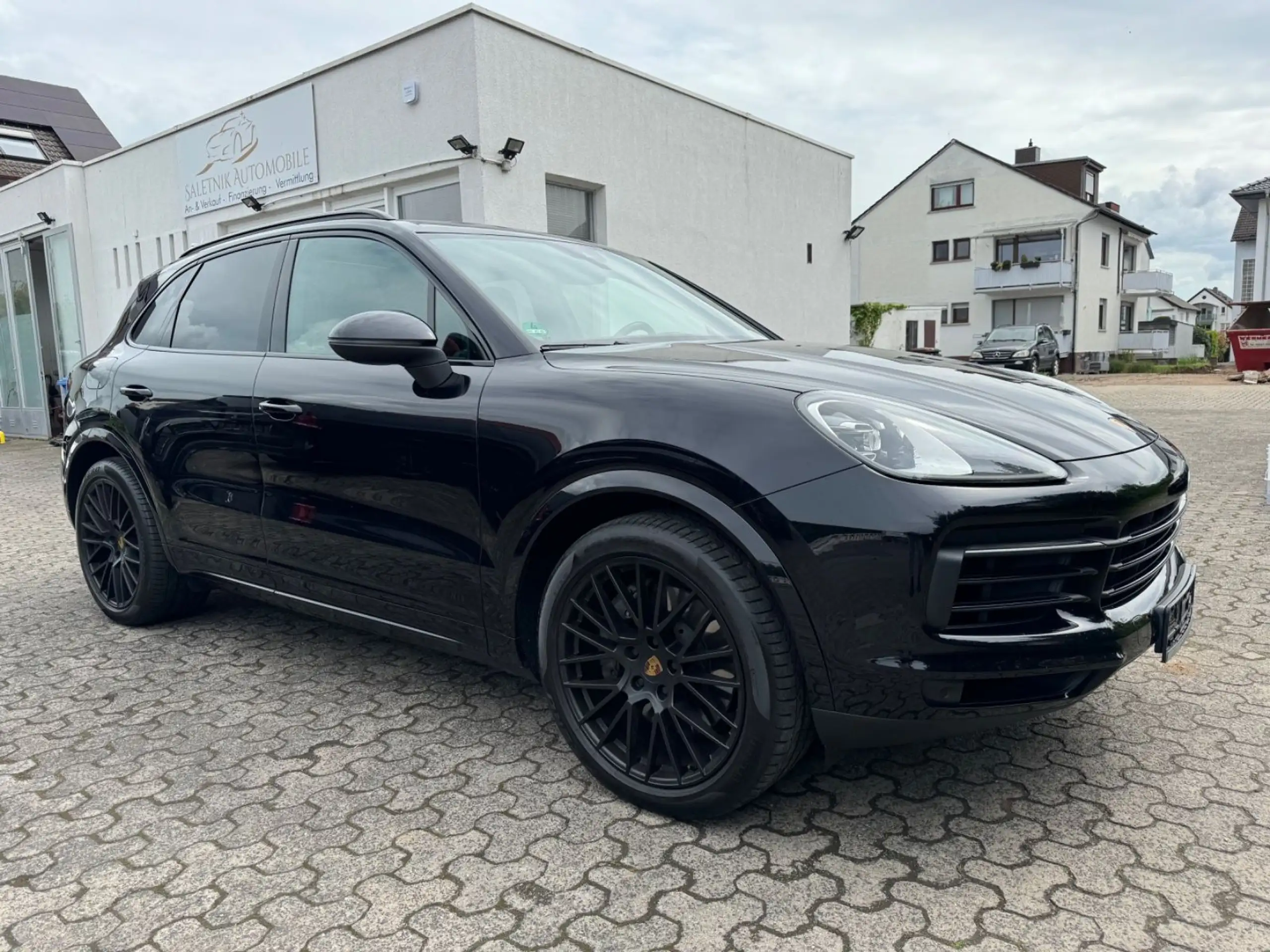 Porsche - Cayenne