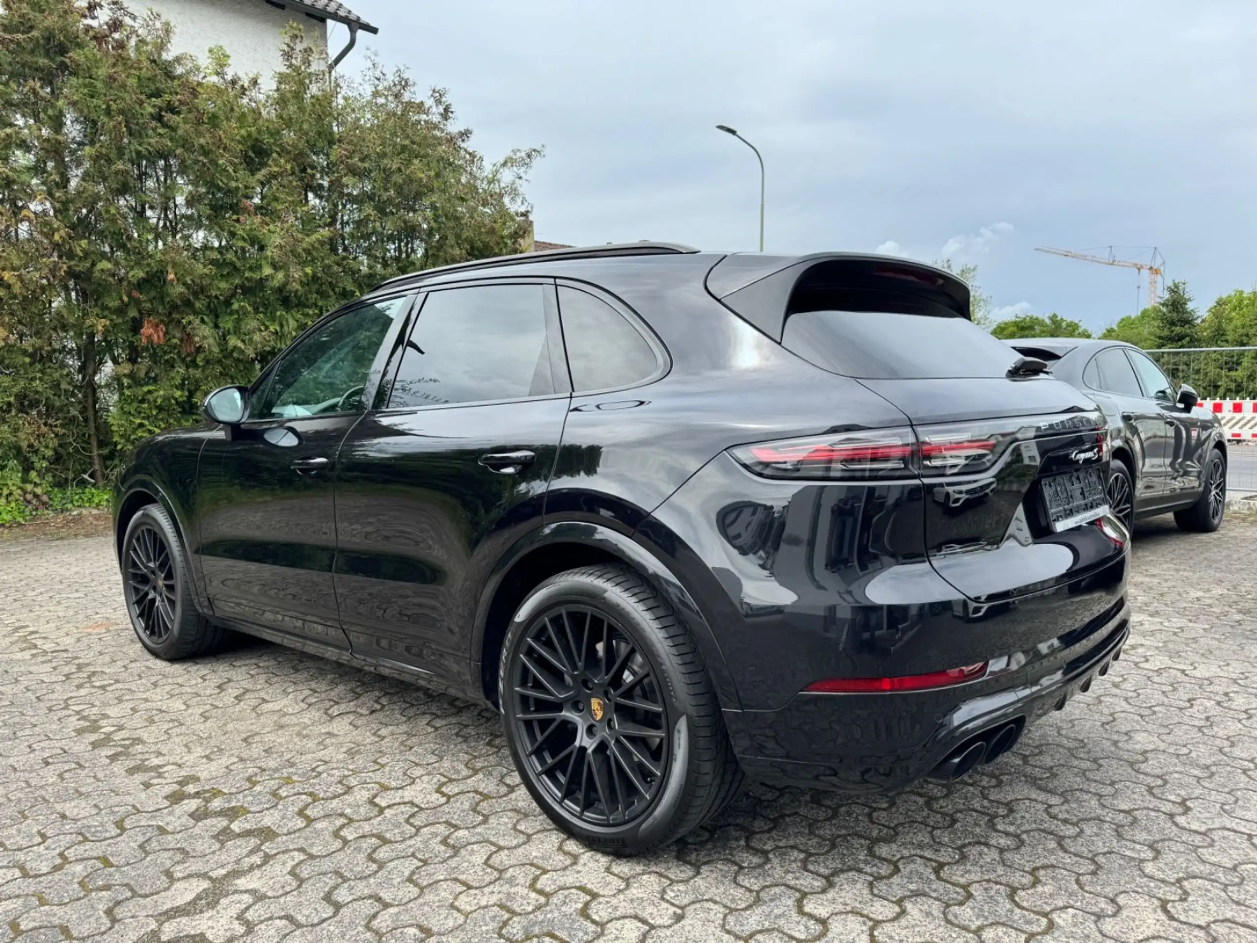 Porsche - Cayenne