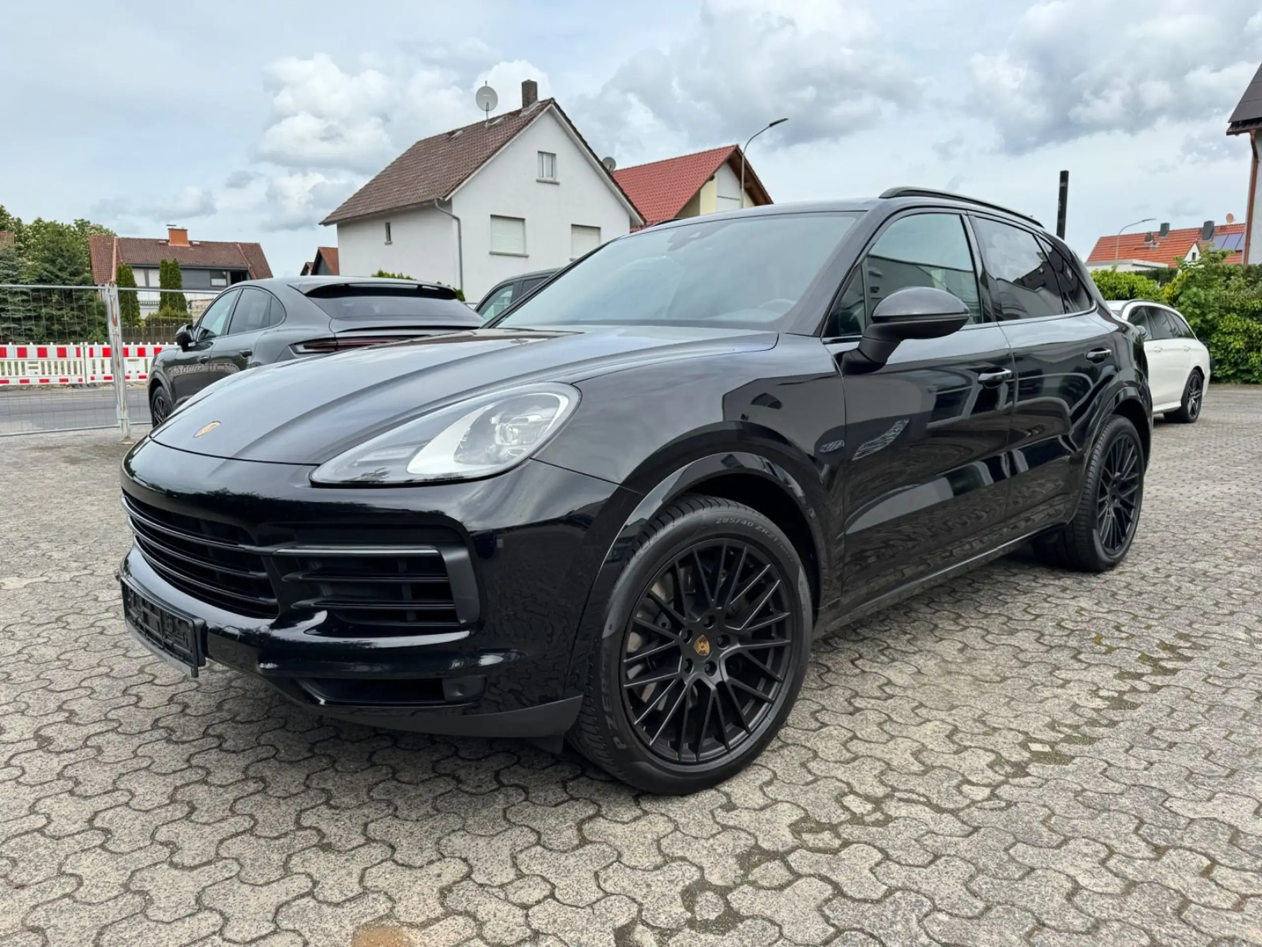 Porsche - Cayenne