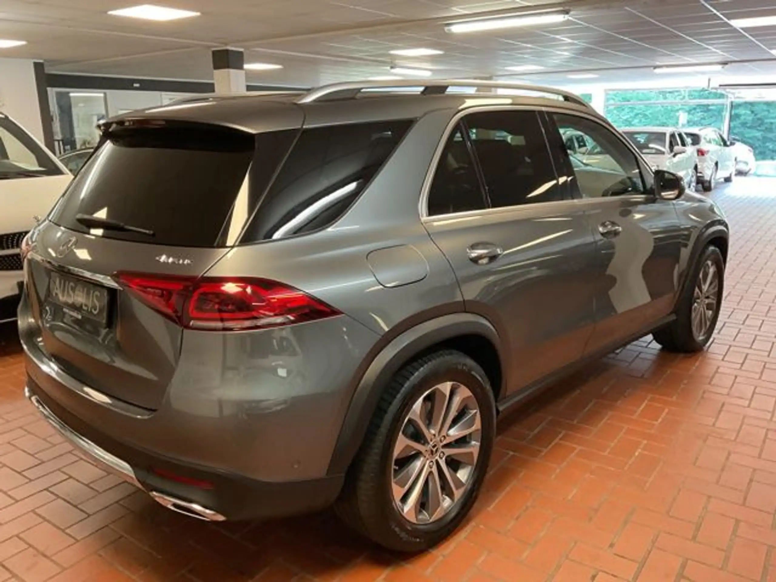 Mercedes-Benz - GLE 350