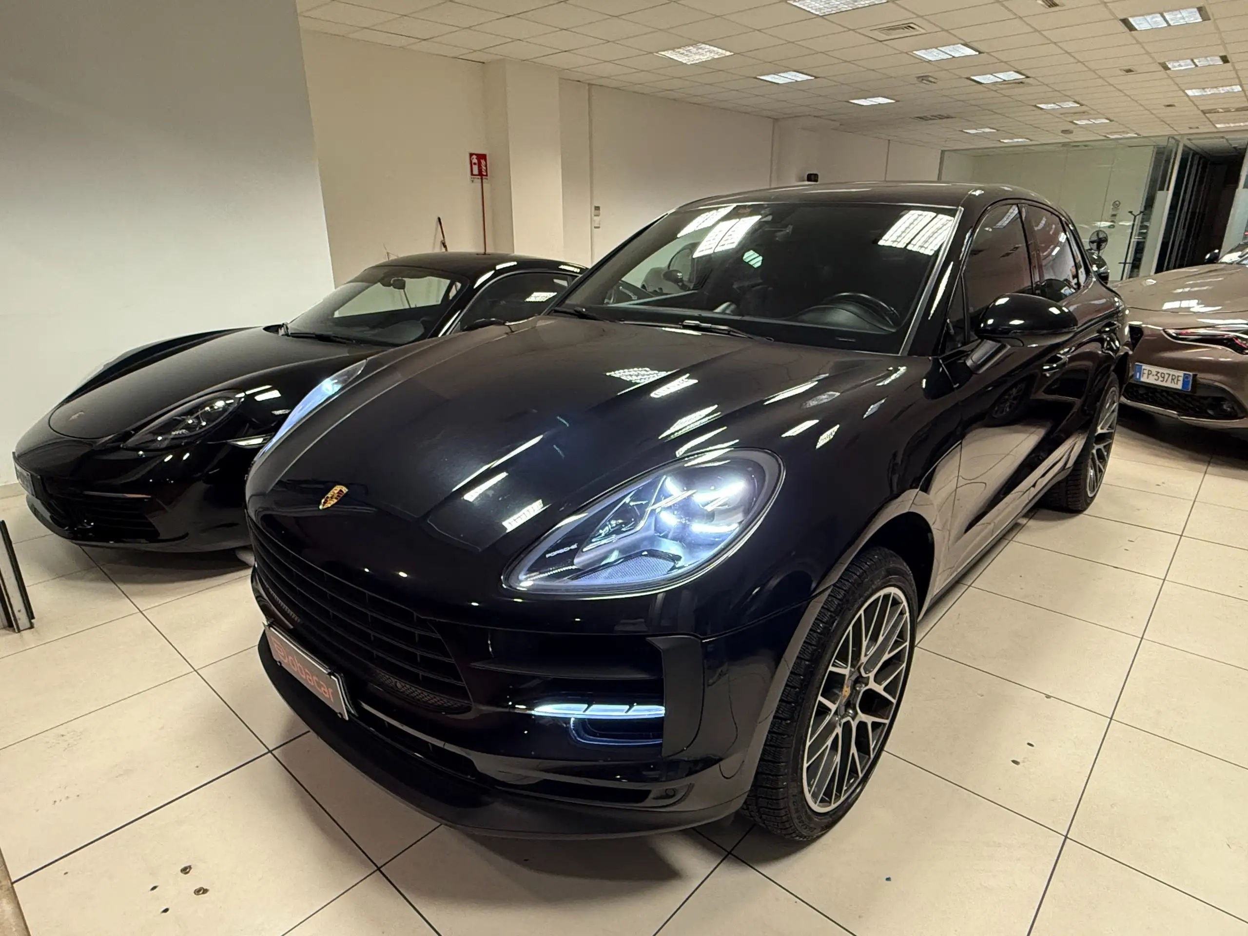 Porsche - Macan