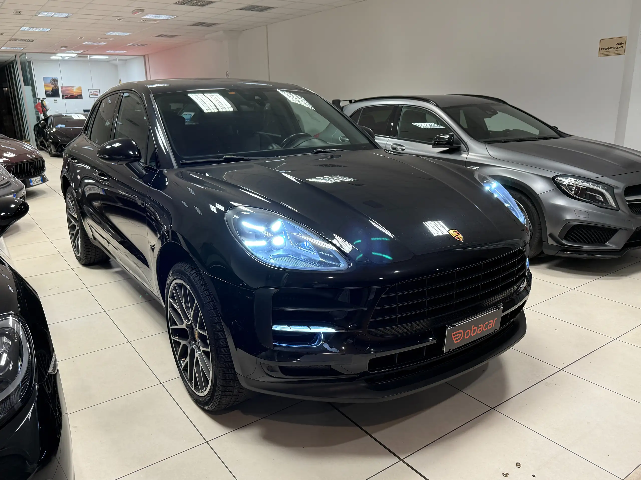 Porsche - Macan