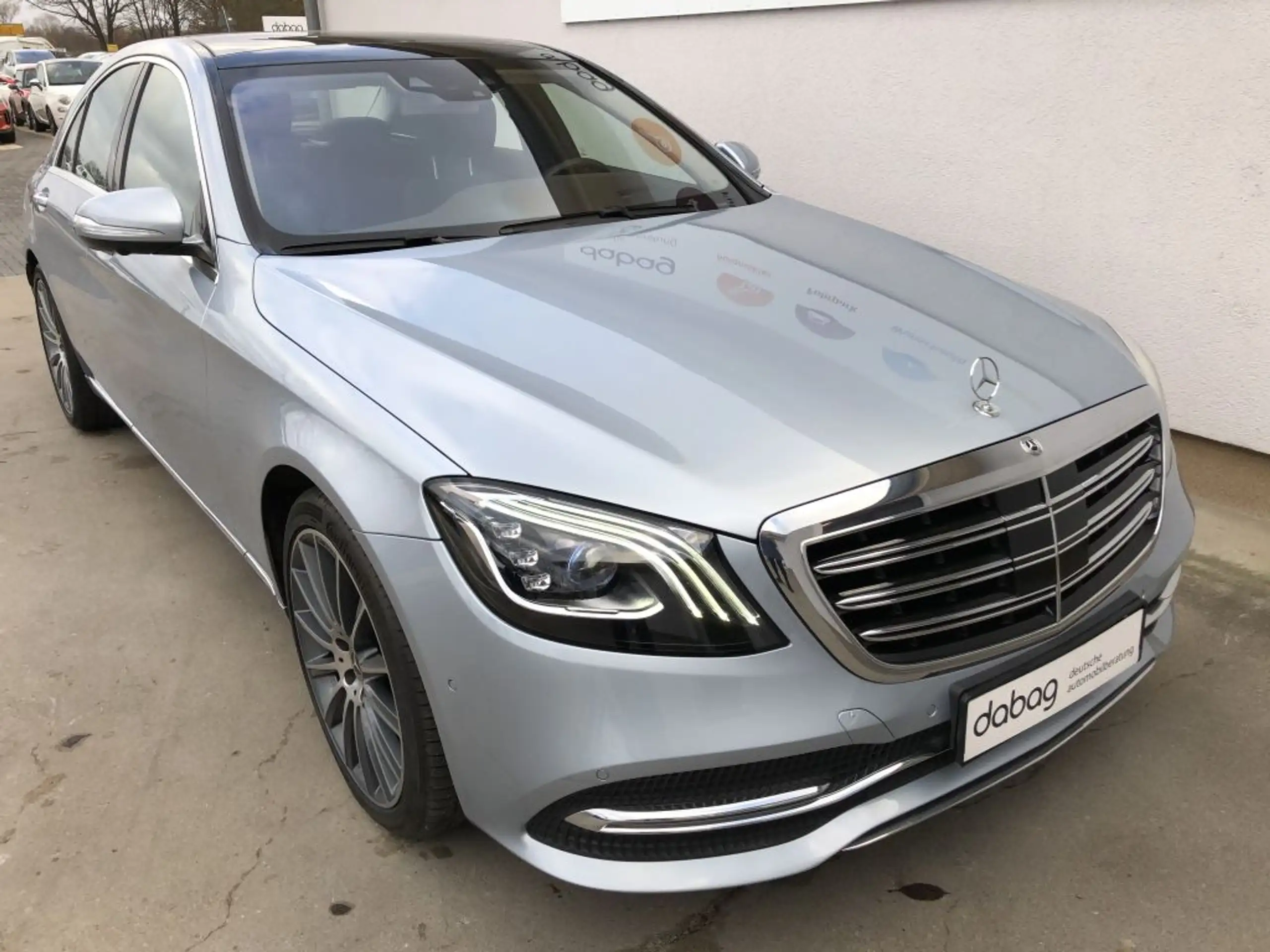 Mercedes-Benz - S 400