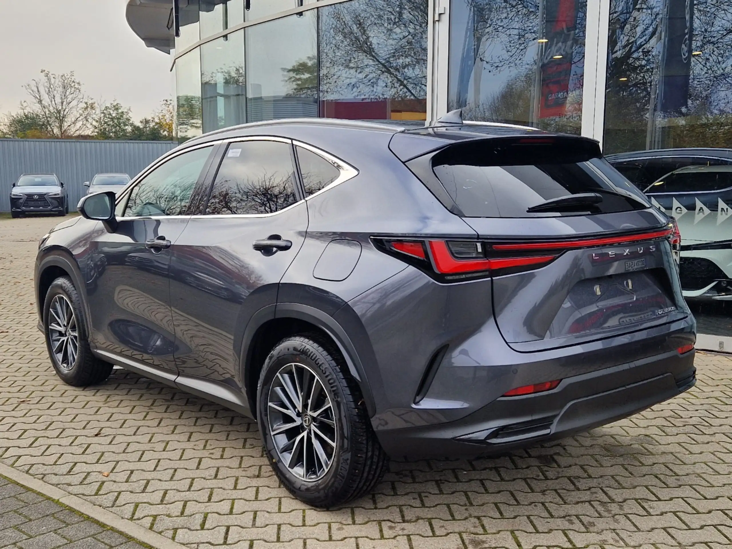 Lexus - NX 350h