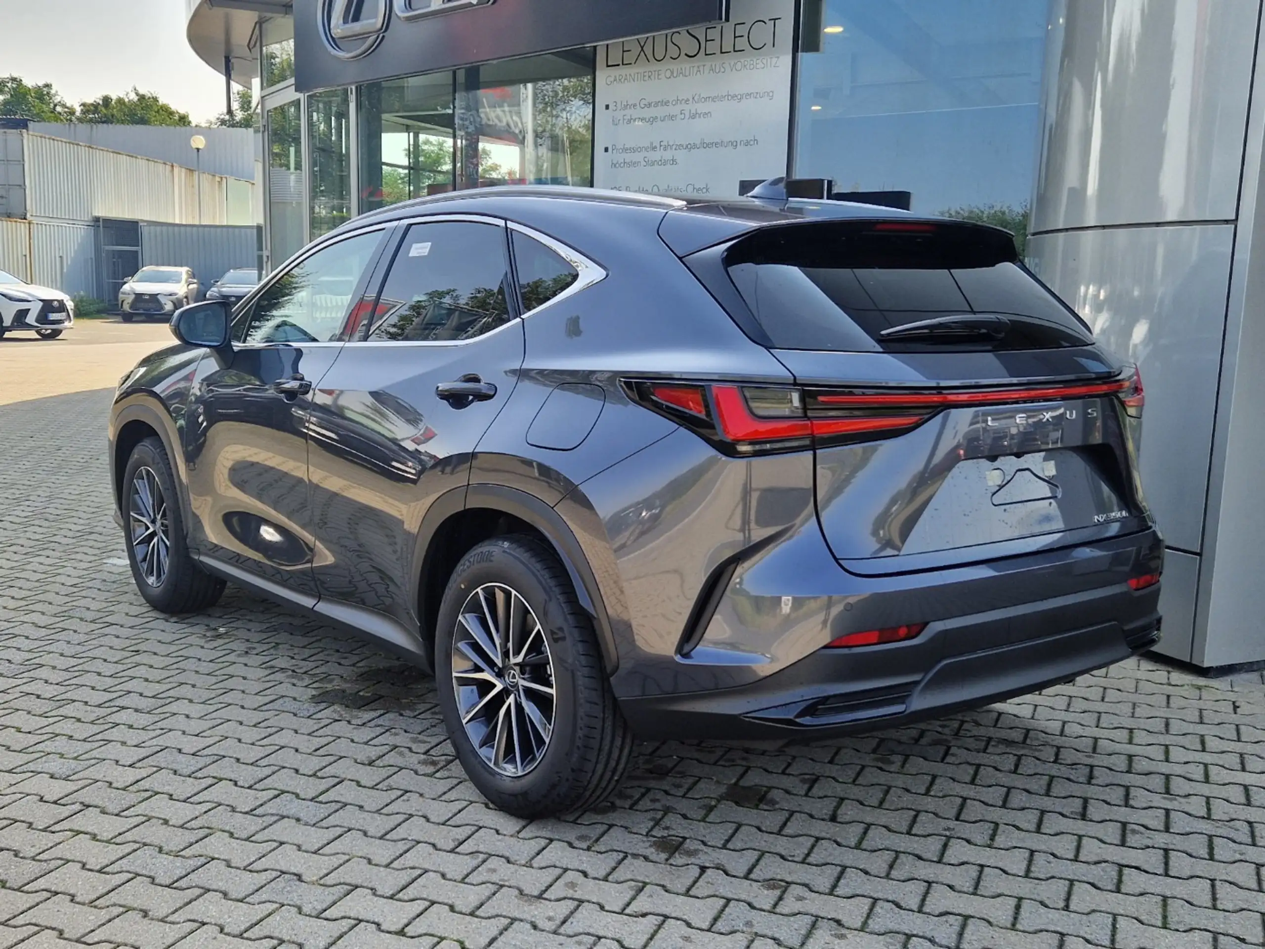 Lexus - NX 350h