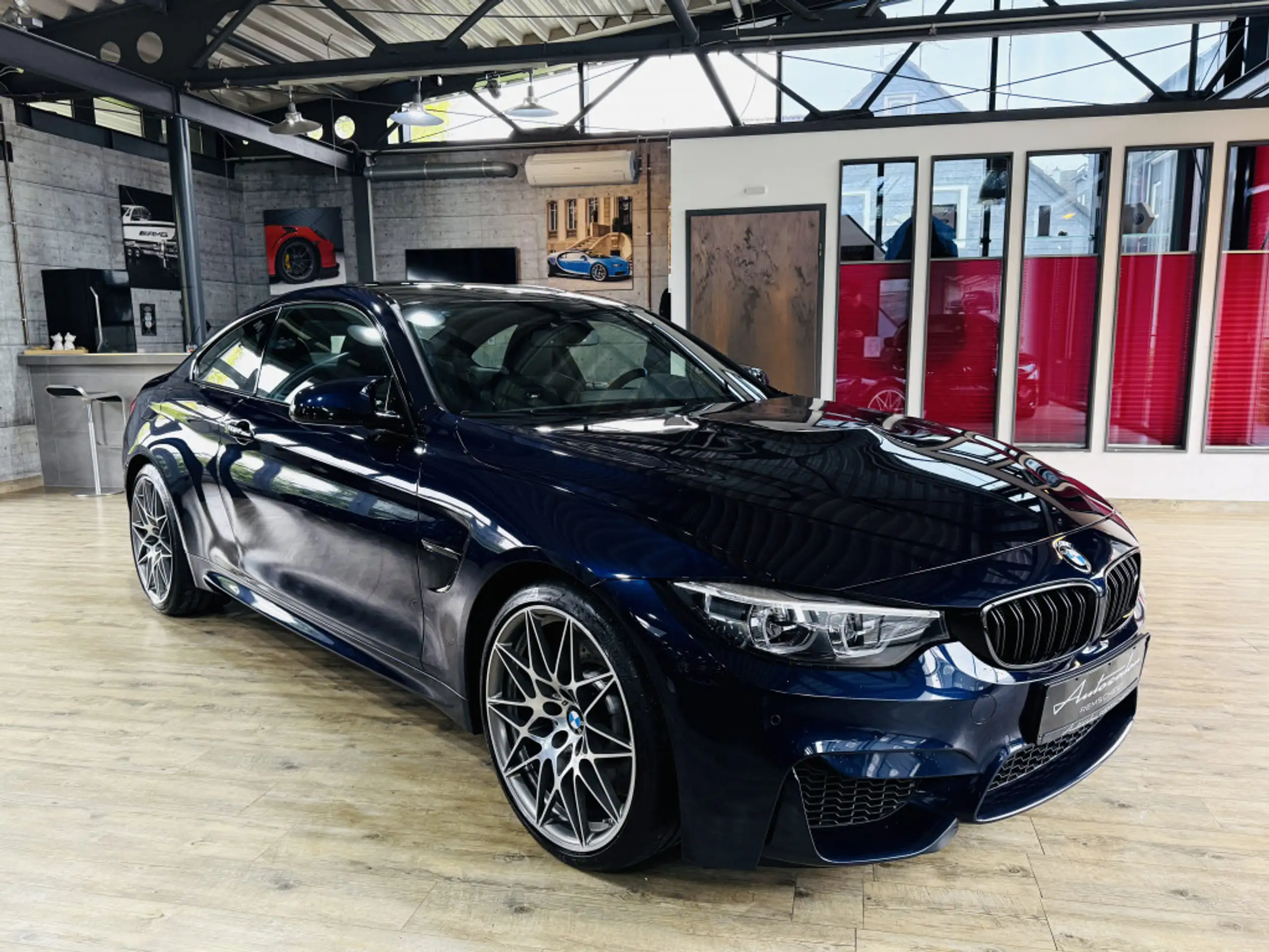 BMW - M4