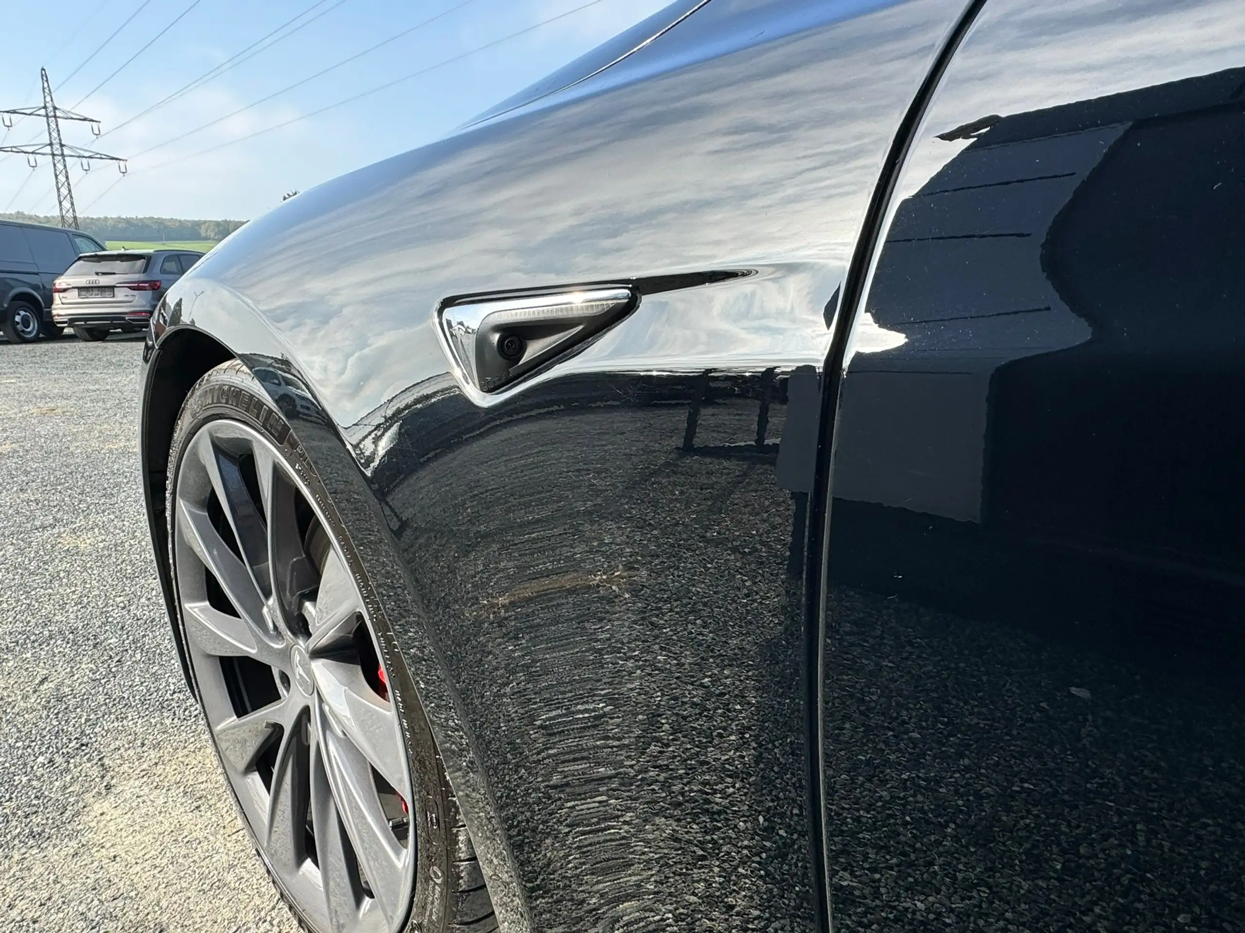 Tesla - Model S