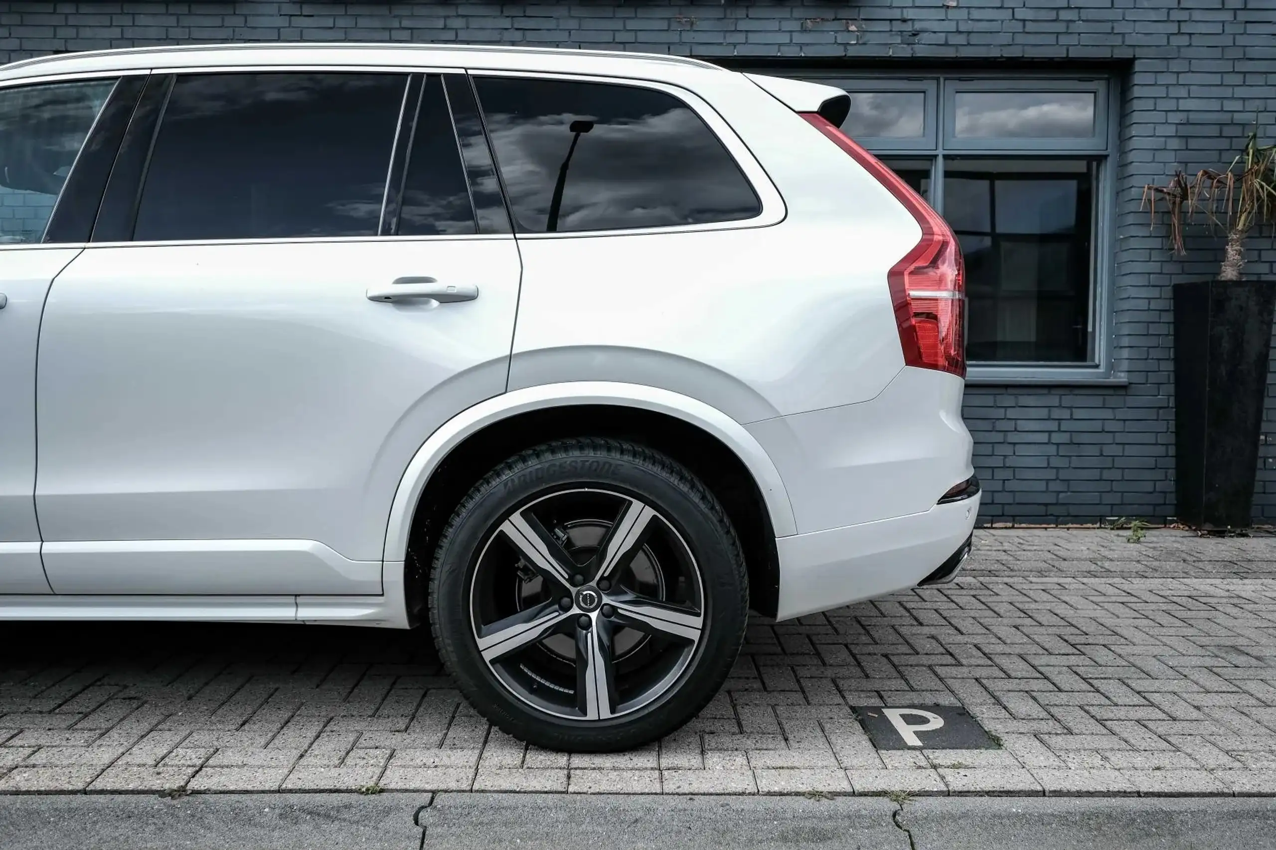 Volvo - XC90