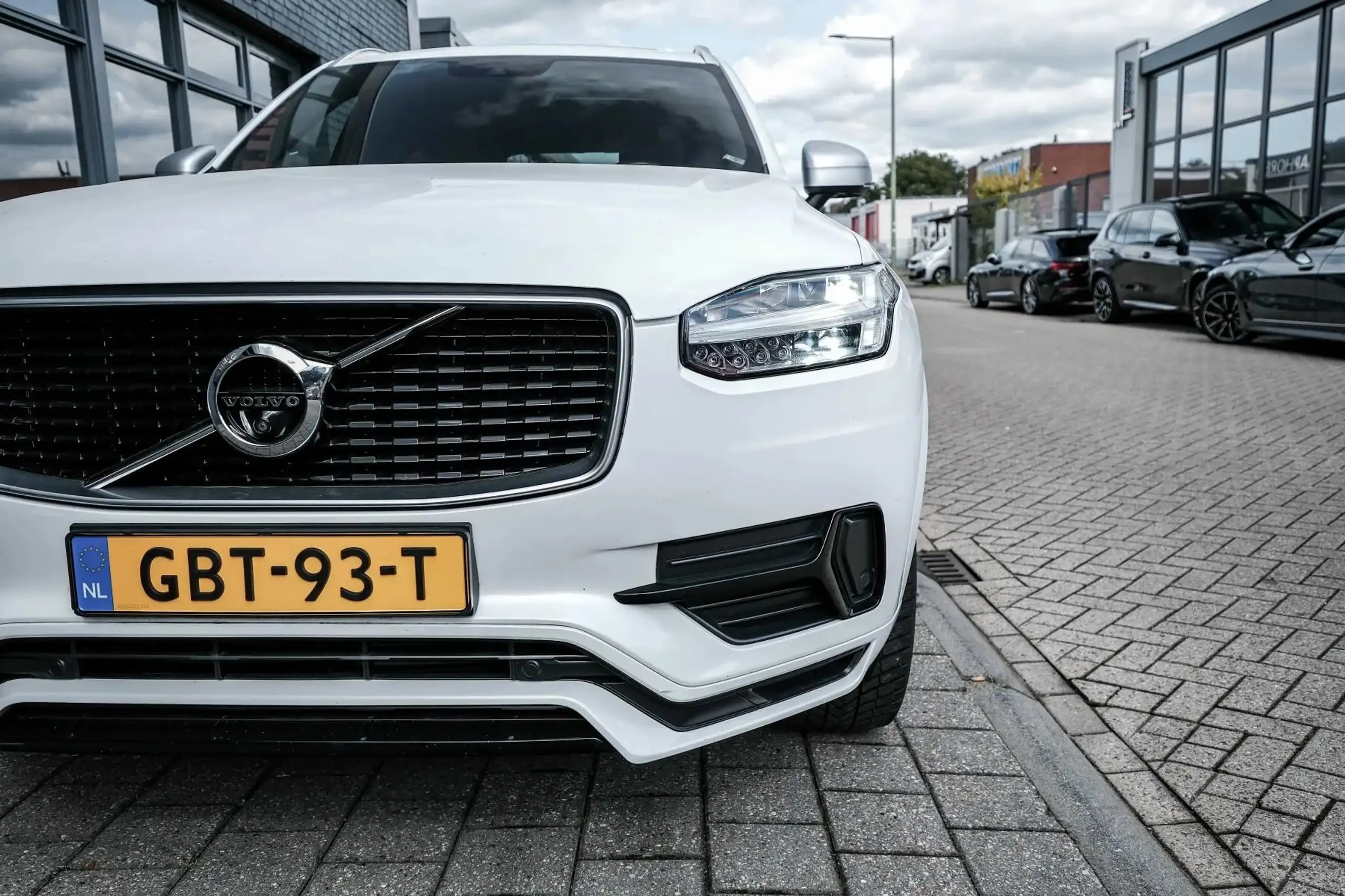 Volvo - XC90