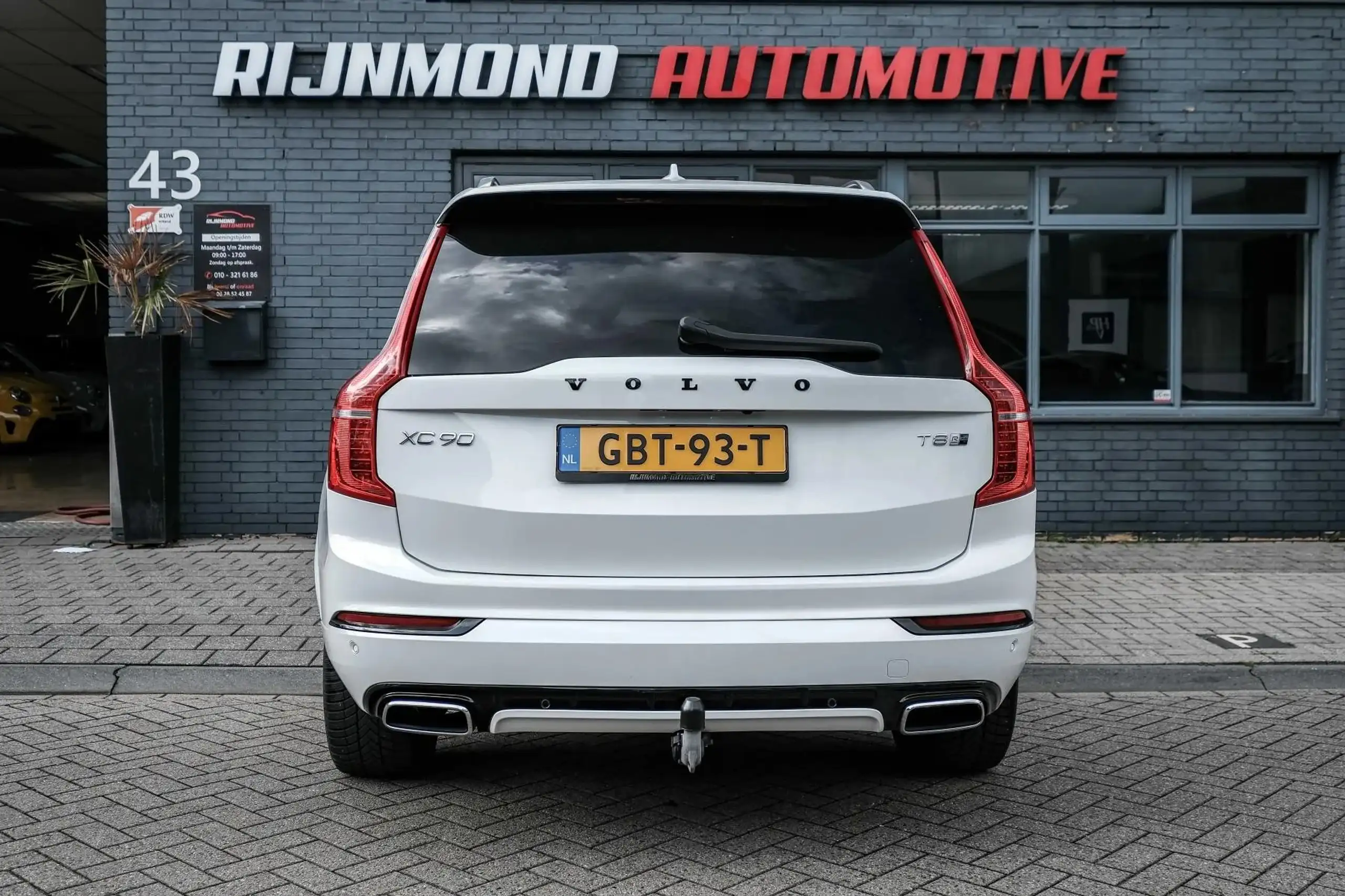 Volvo - XC90