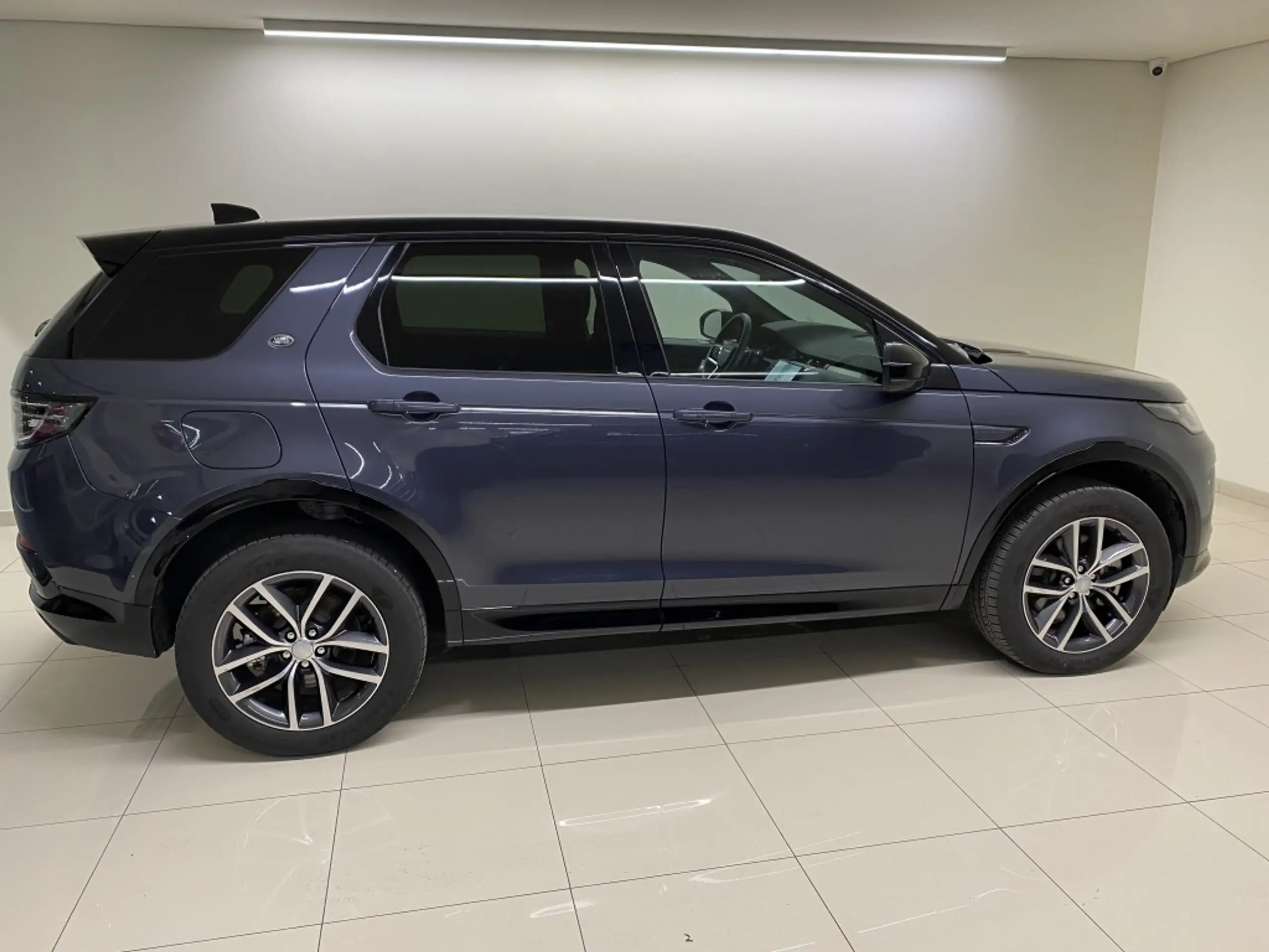 Land Rover - Discovery Sport